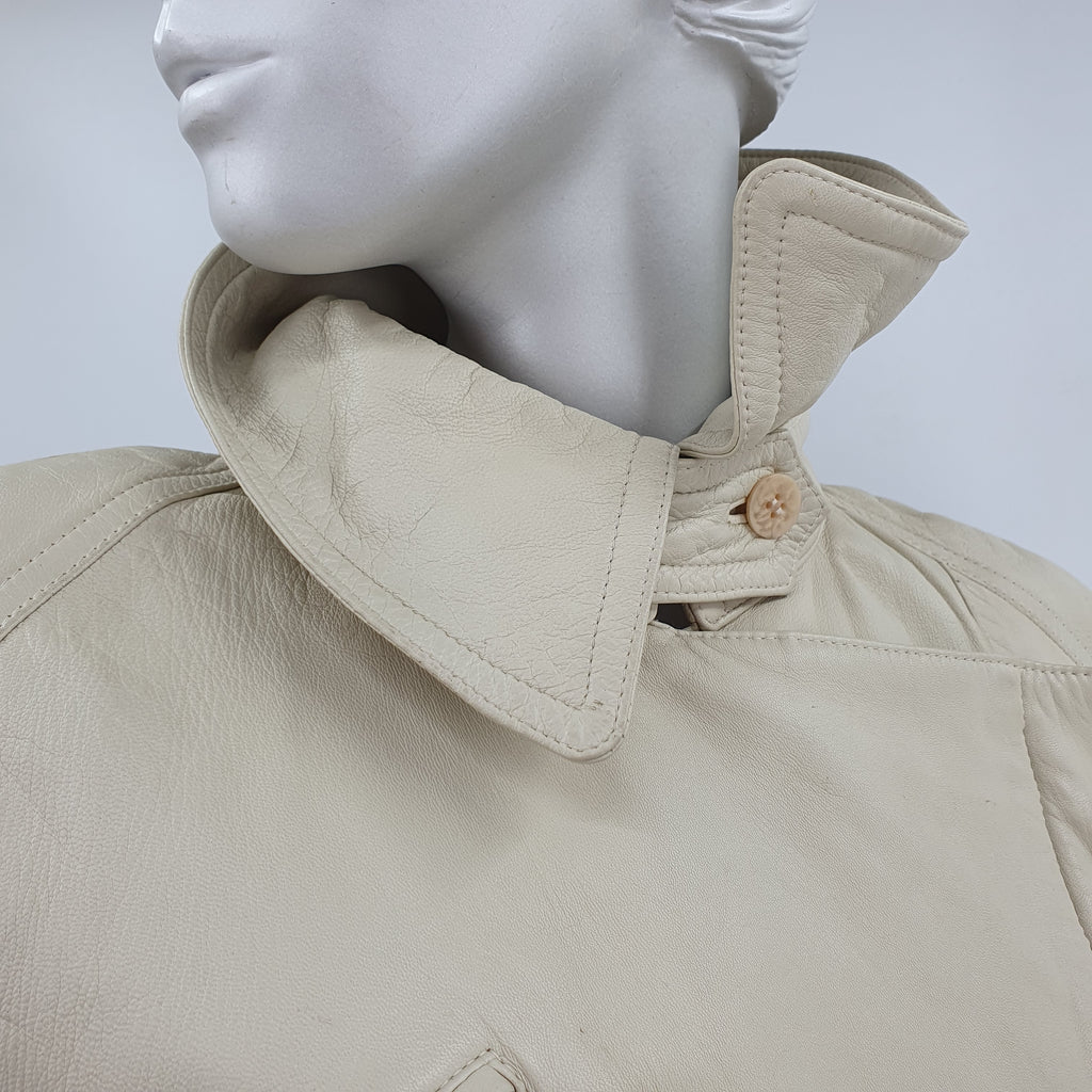 Deya by Sonanini, off-white leather jacket, from the 80s, size 36-38