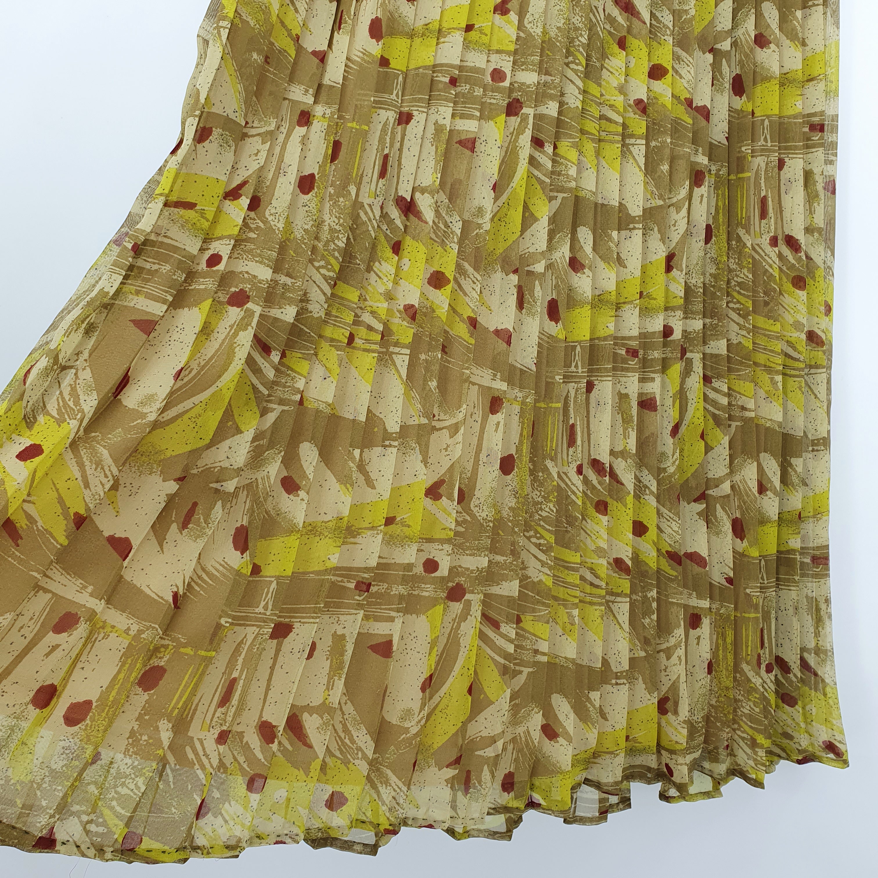 Santarelli Diamante, 90s pleated skirt with elastic waist, VY 70-80cm, size 36-38
