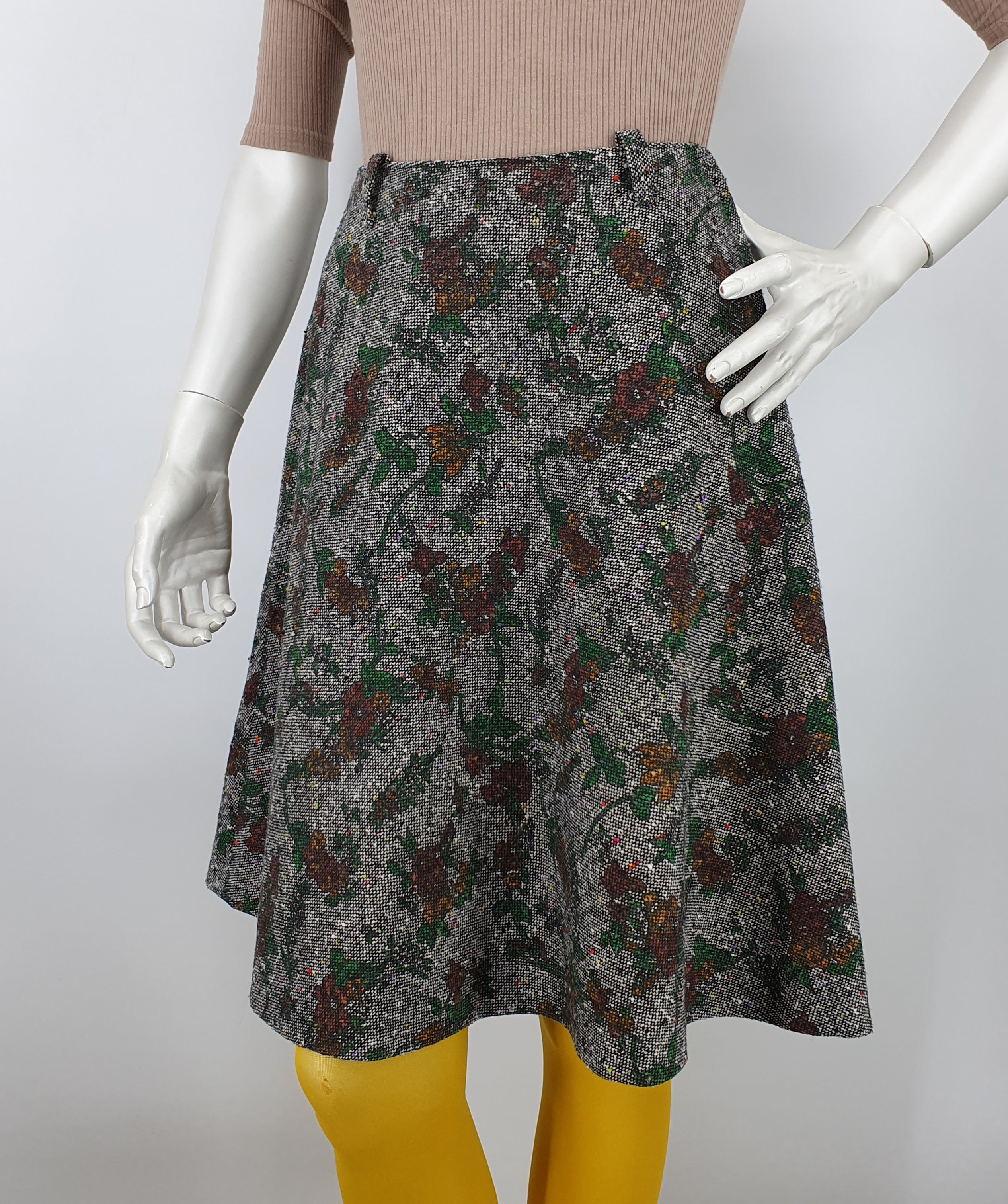 Floral patterned wool blend skirt, 60s, waist 70cm, size 36