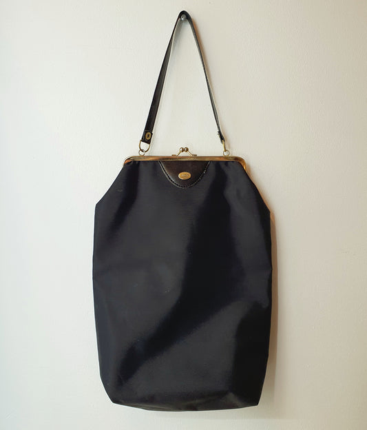 Nabo, black shoe bag