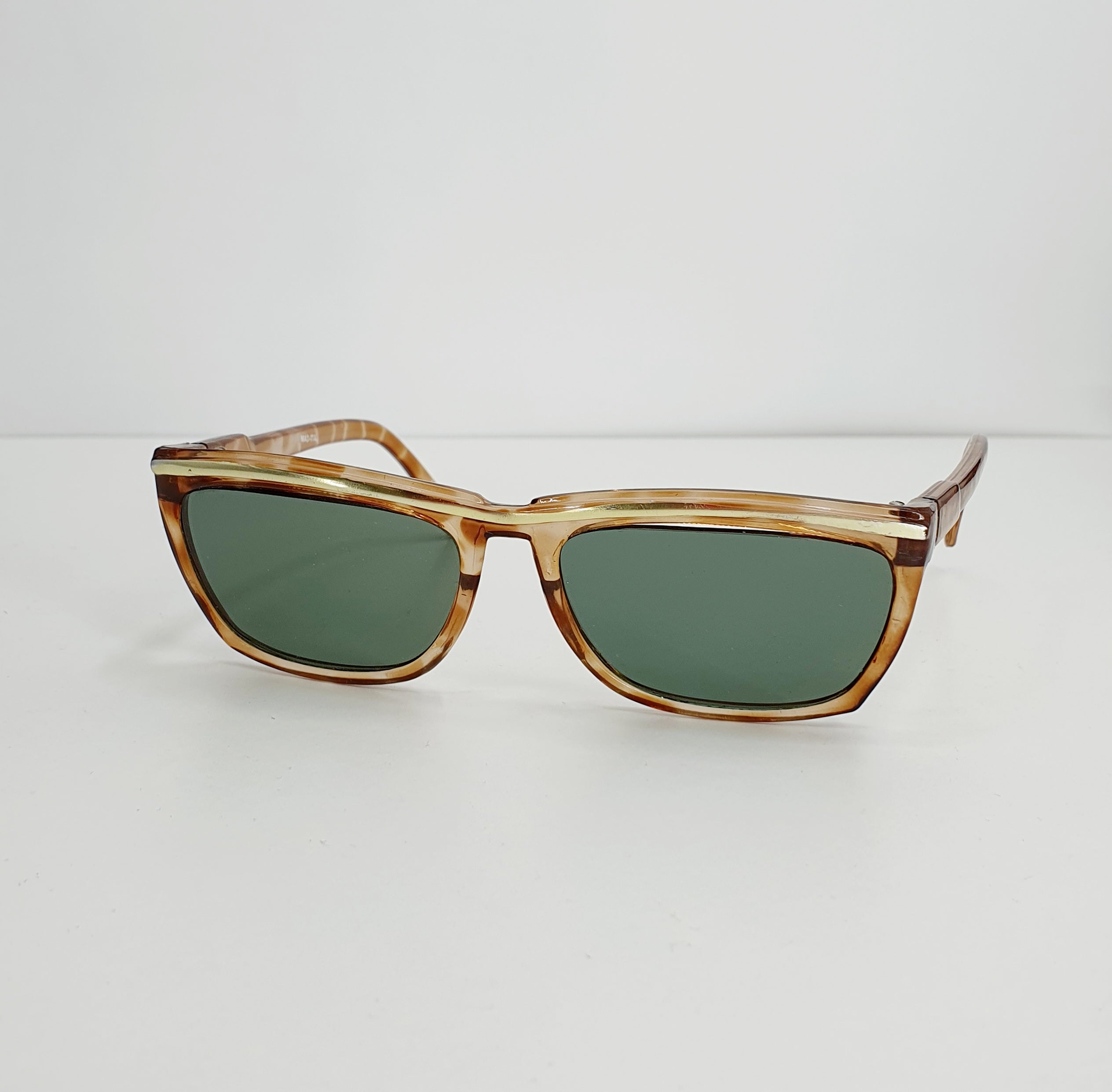 Sunglasses from the 70s, men's model
