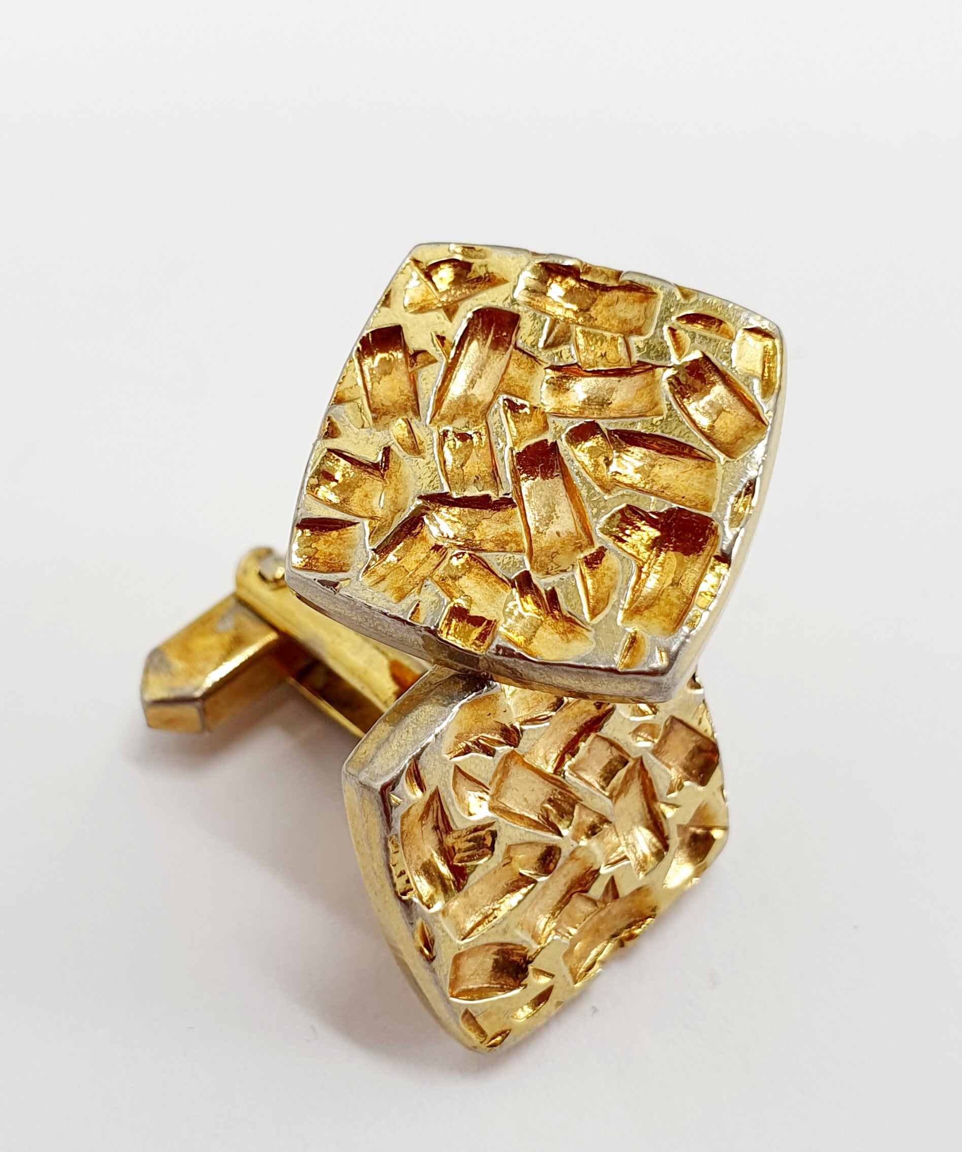 Gold colored cufflinks from the 60s-70s