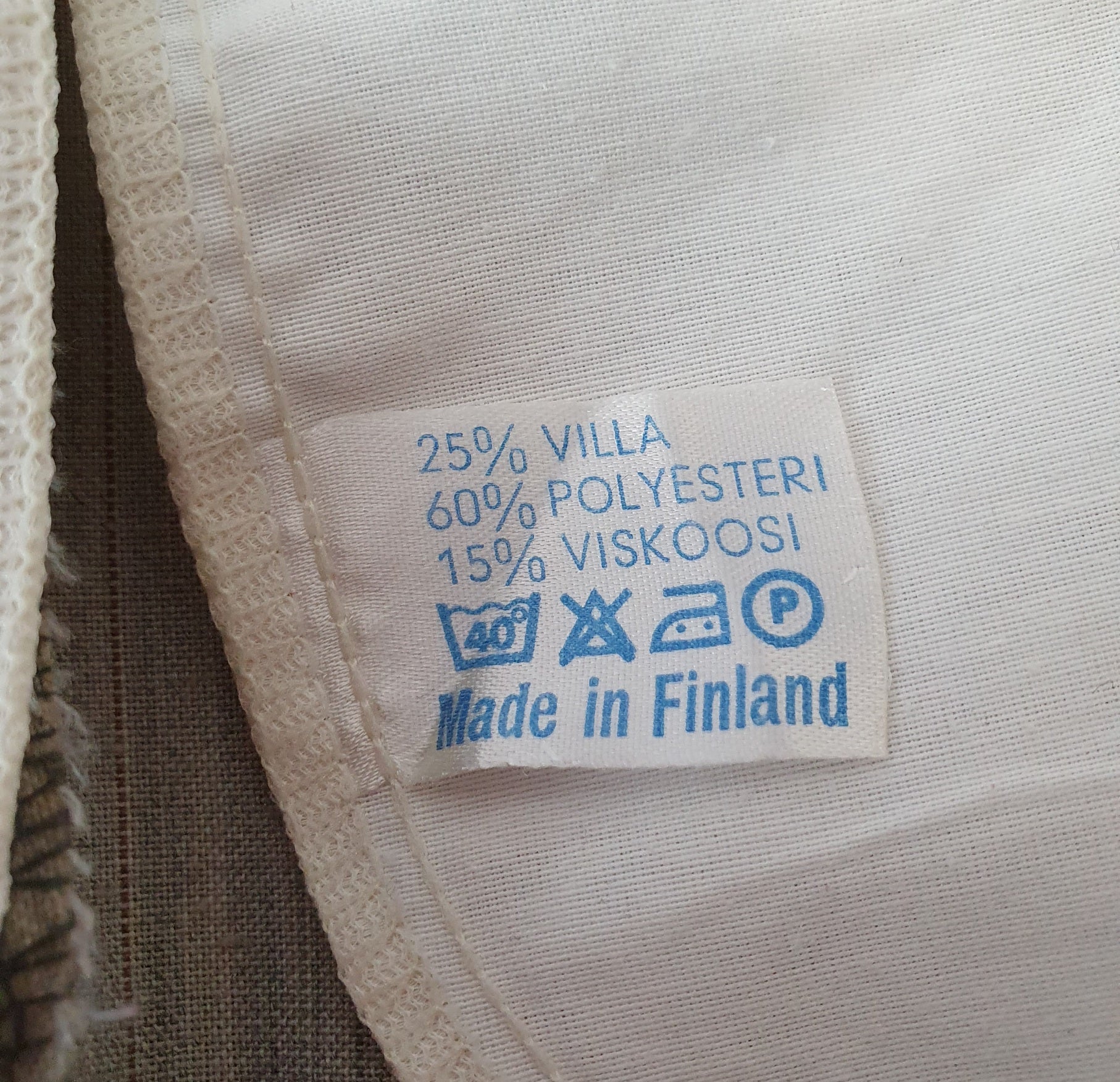 Miesten villasekoitehousut 80-luvulta Väri harmaa raitakuvio Kuva tuotelapusta