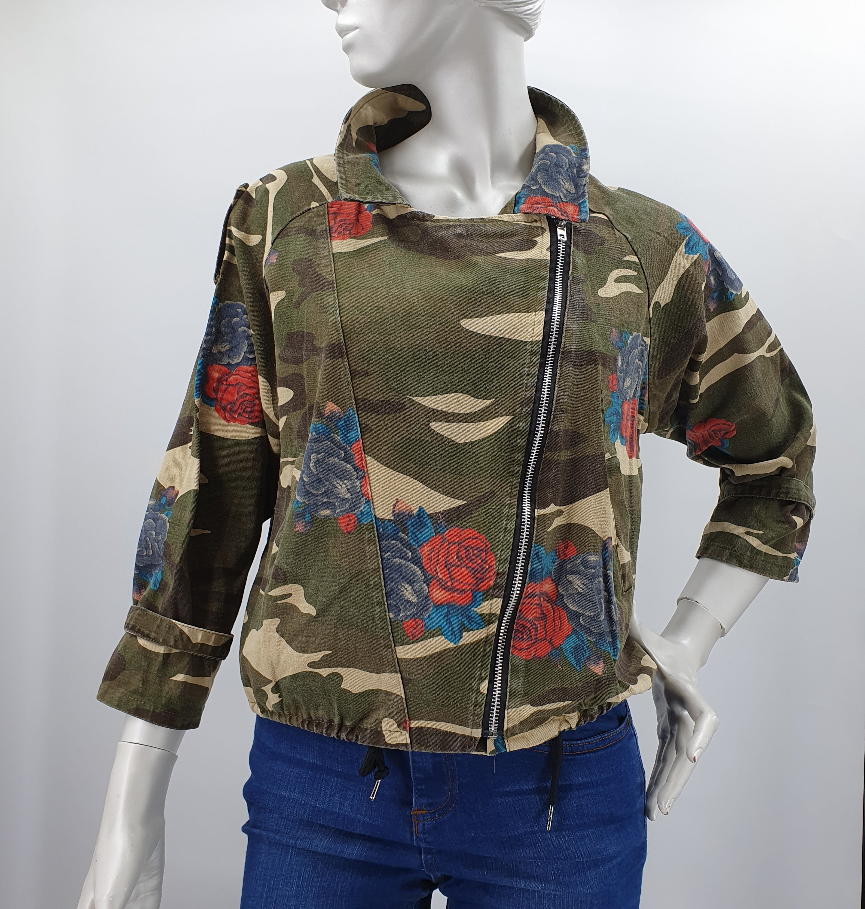 Camouflage short jacket from the 80s-90s, size 34-36