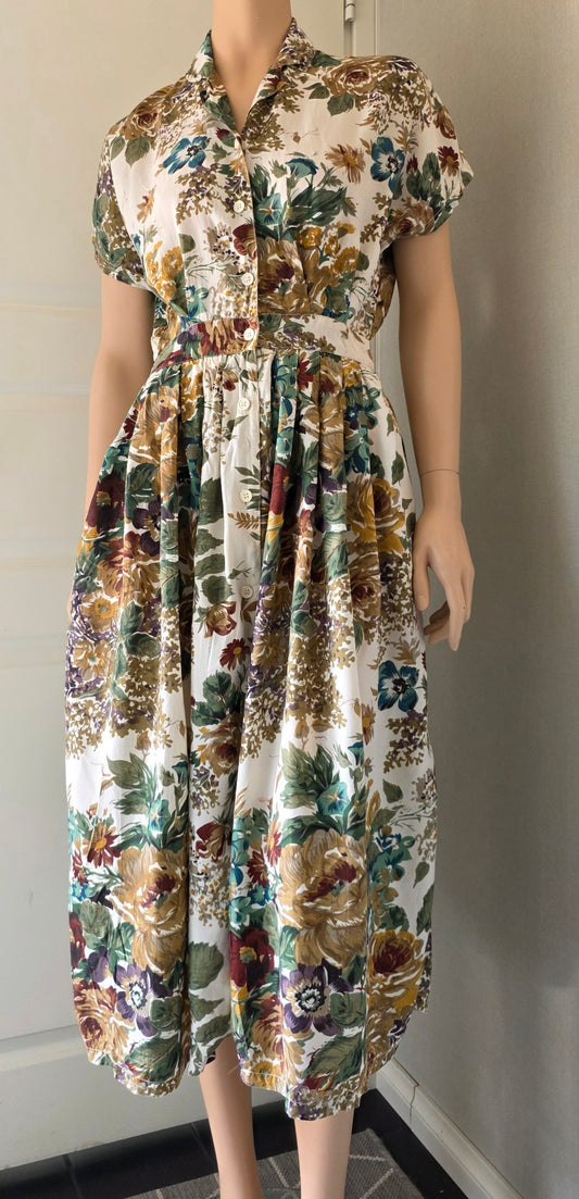 Woman Collection, floral viscose dress from the 90s, size 36(38)