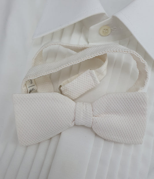 Men's bow tie, color white, handmade