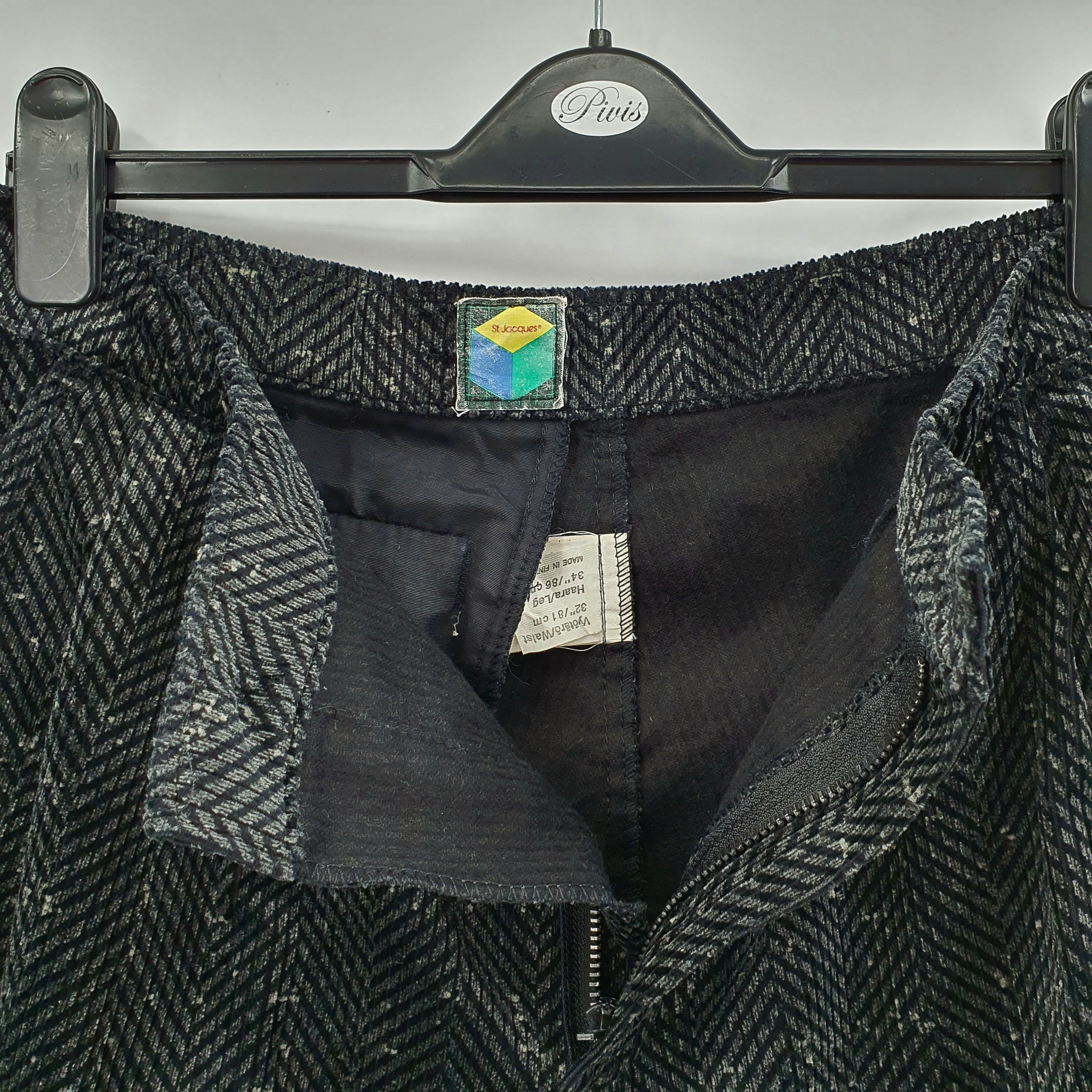 St.Jacques, black unisex corduroy trousers from the 80s, belts approx. 80cm