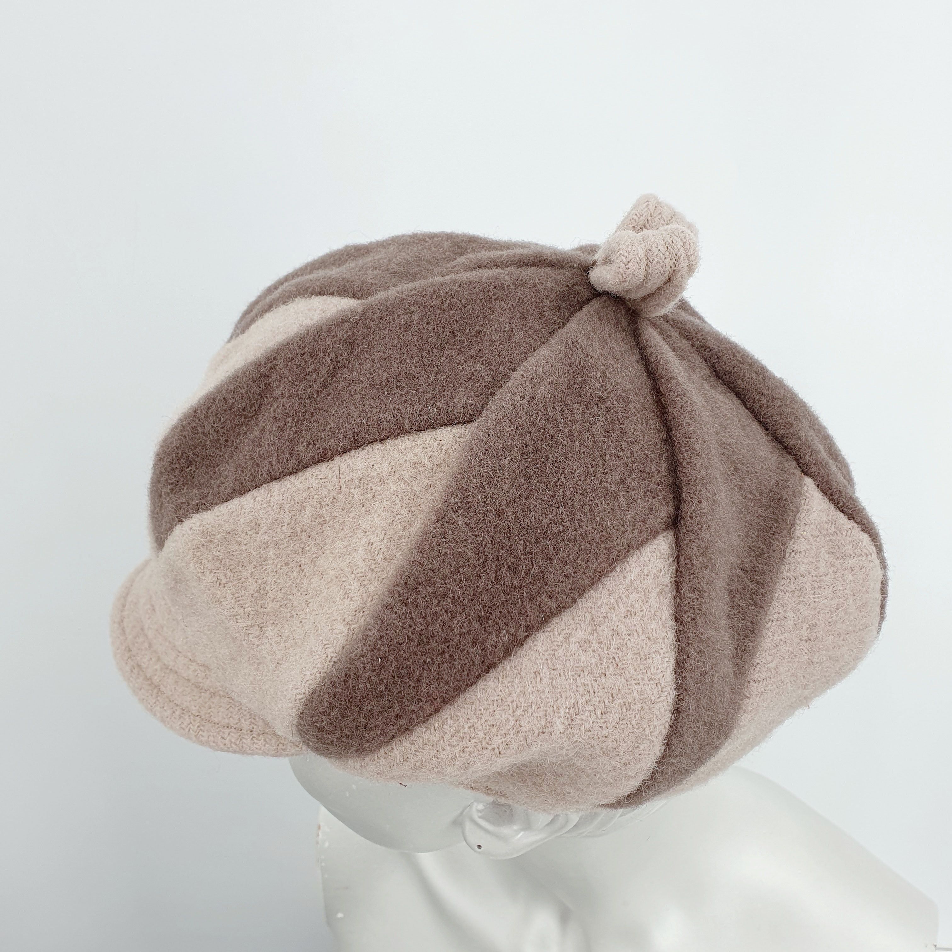 Women's 80s hat, beige color, 54cm