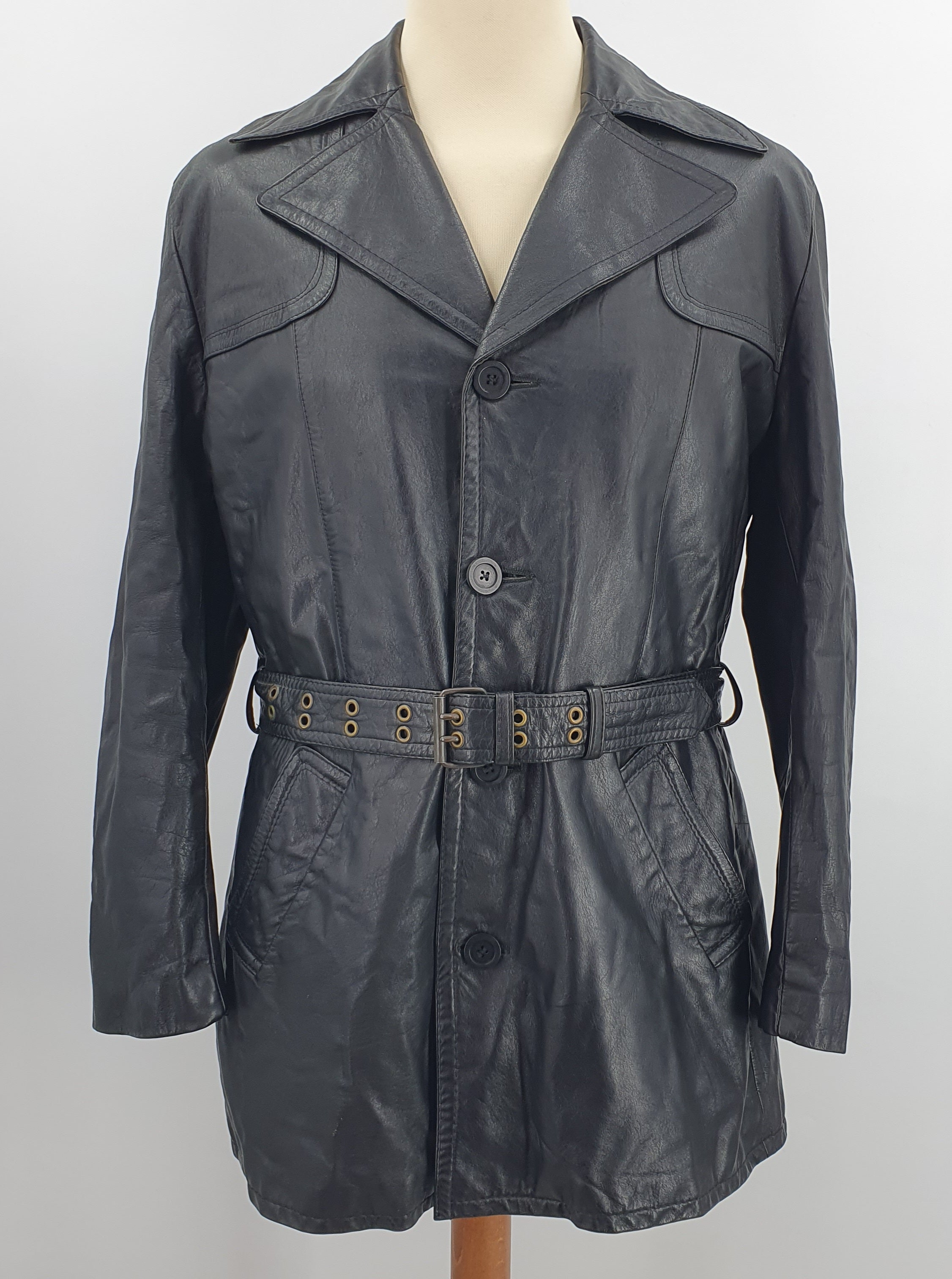Black men's leather jacket from the 70s, size men's M, women's 40-42