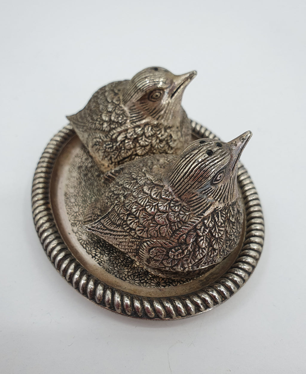 Lintusirottimet ja aluslautanen