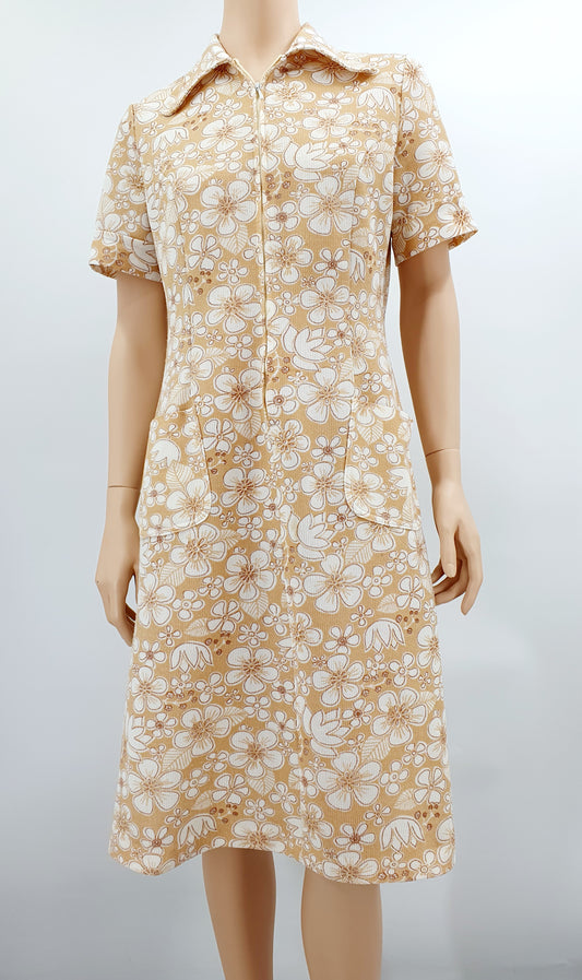 FinnKarelia, beige-white floral dress from the 70s, size (38)40