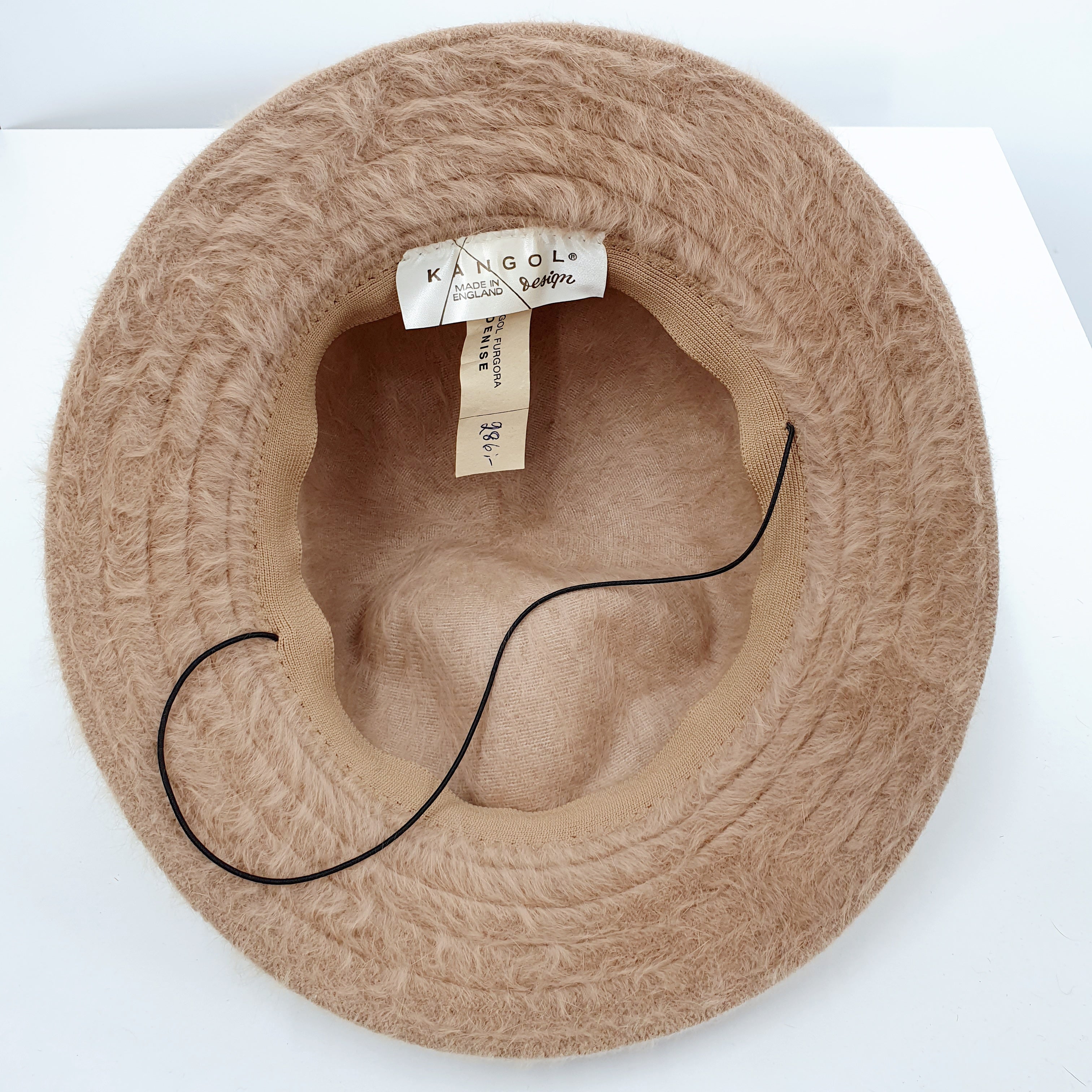 Beige Kangol-melusiinihattu kuminauhalla, 90-luvulta, käyttämätön, 54cm