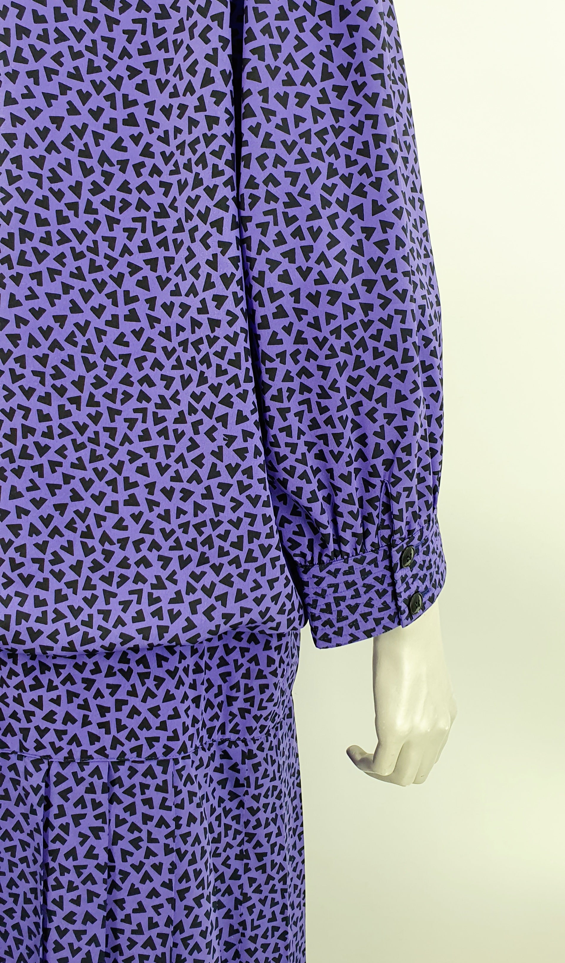 Maggy London, vintage dress with dropped hem, from the 80s, size 38-40