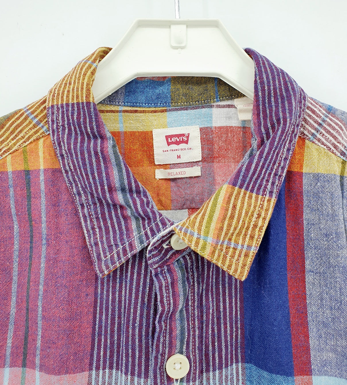 Levi's, men's short-sleeved cotton shirt from the 2000s, size M