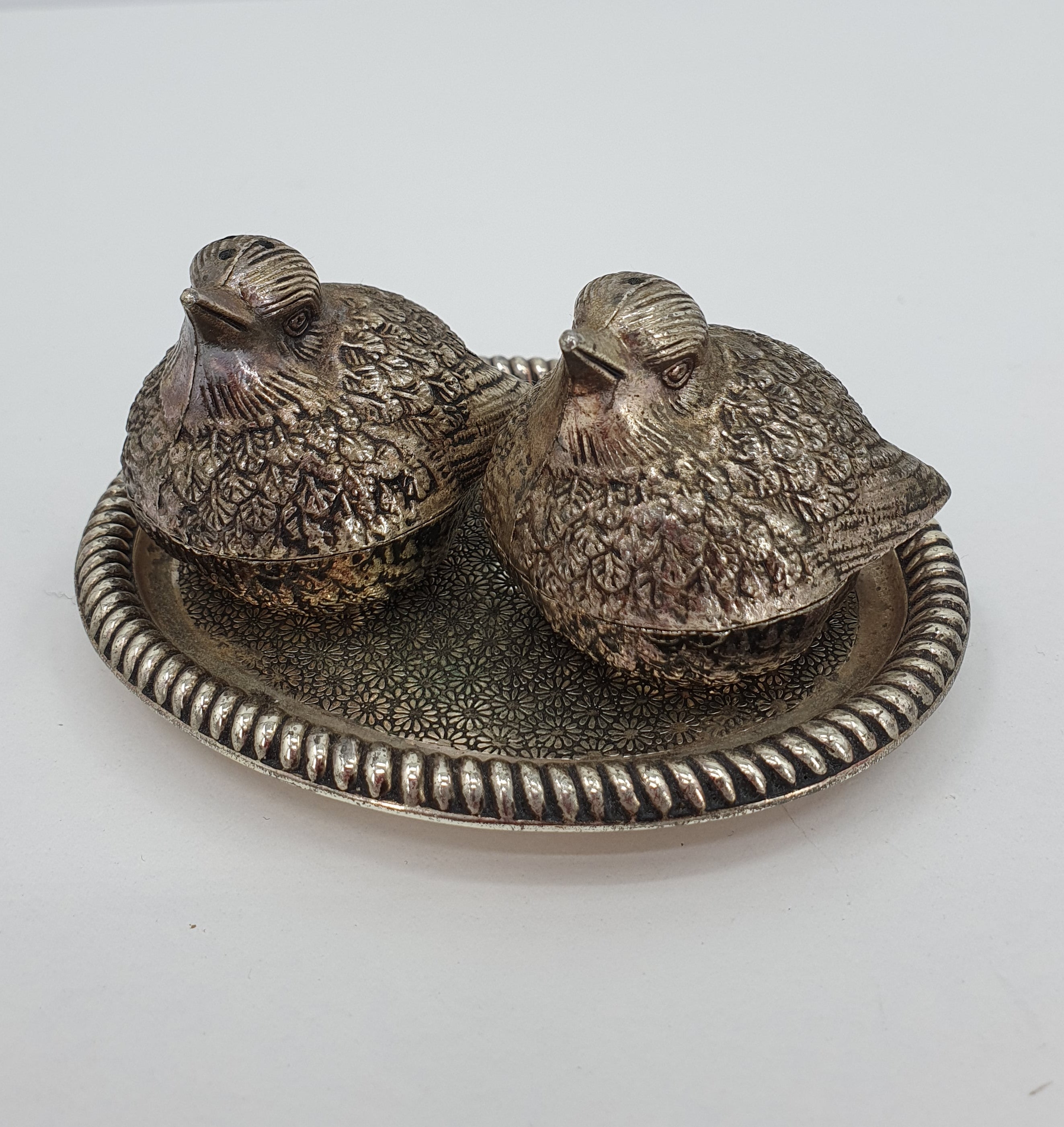 Lintusirottimet ja aluslautanen