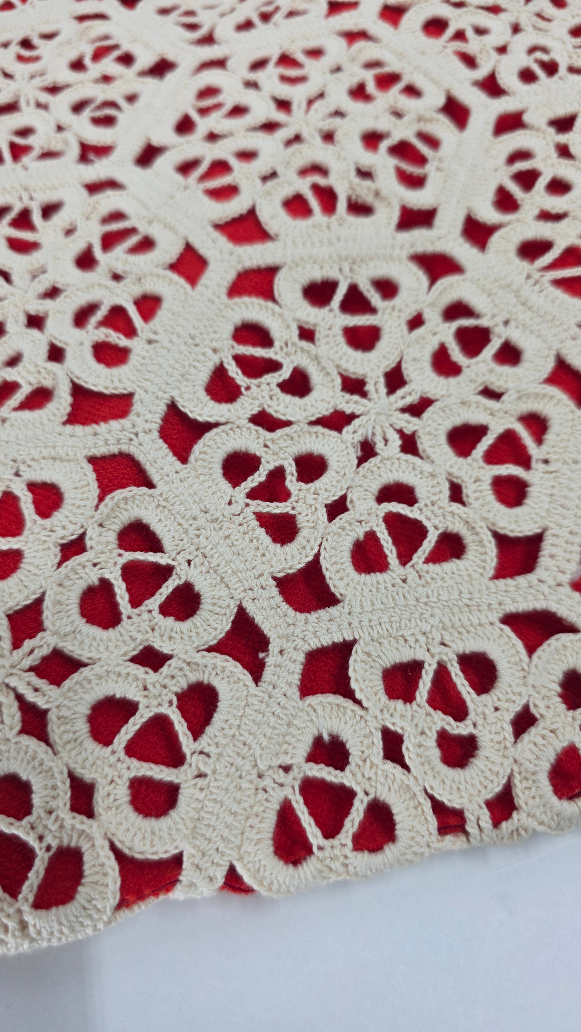Crocheted summer bag from the 70s made of yarn