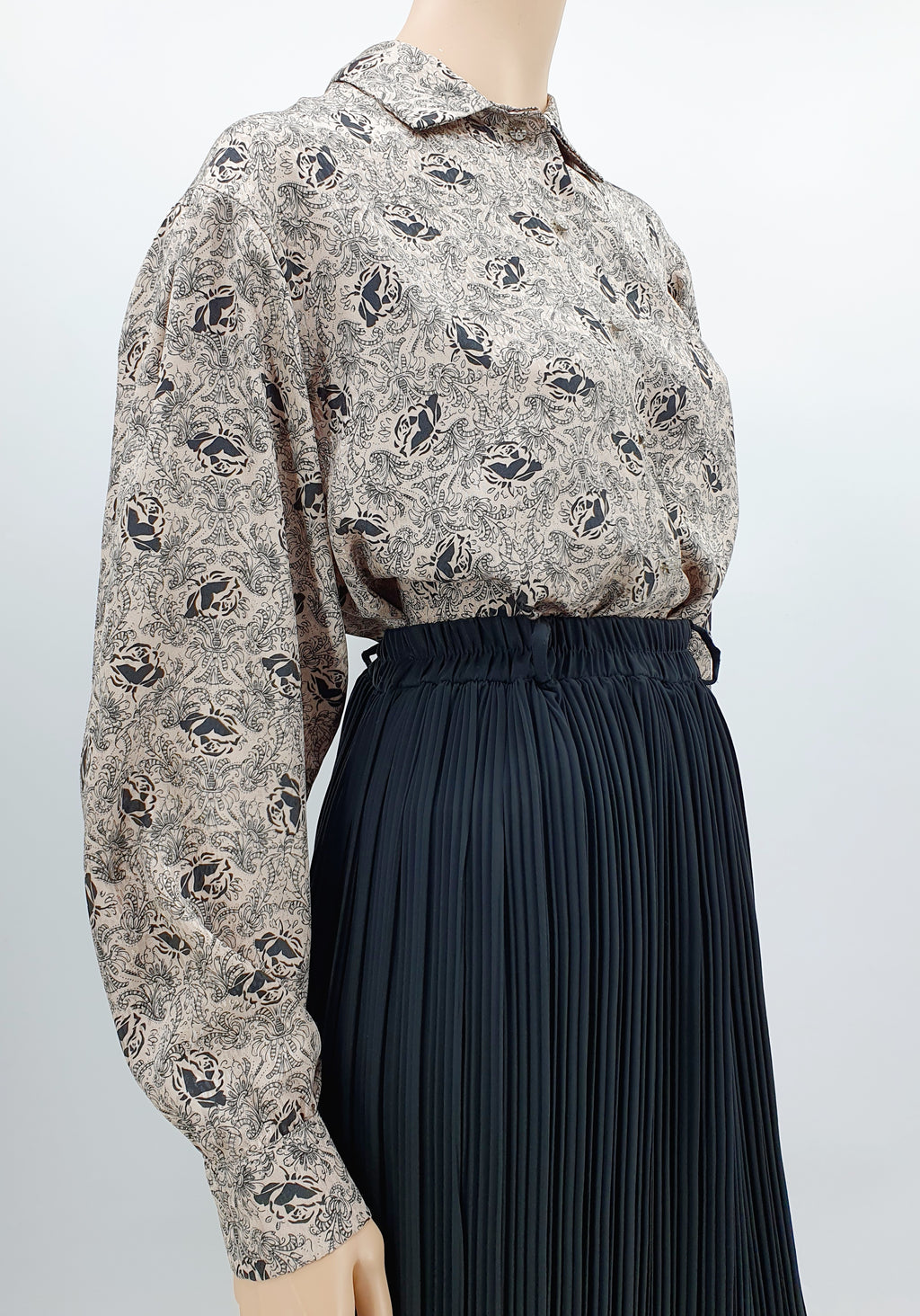 Festive 80s shirt blouse, beige/black, size (42)44