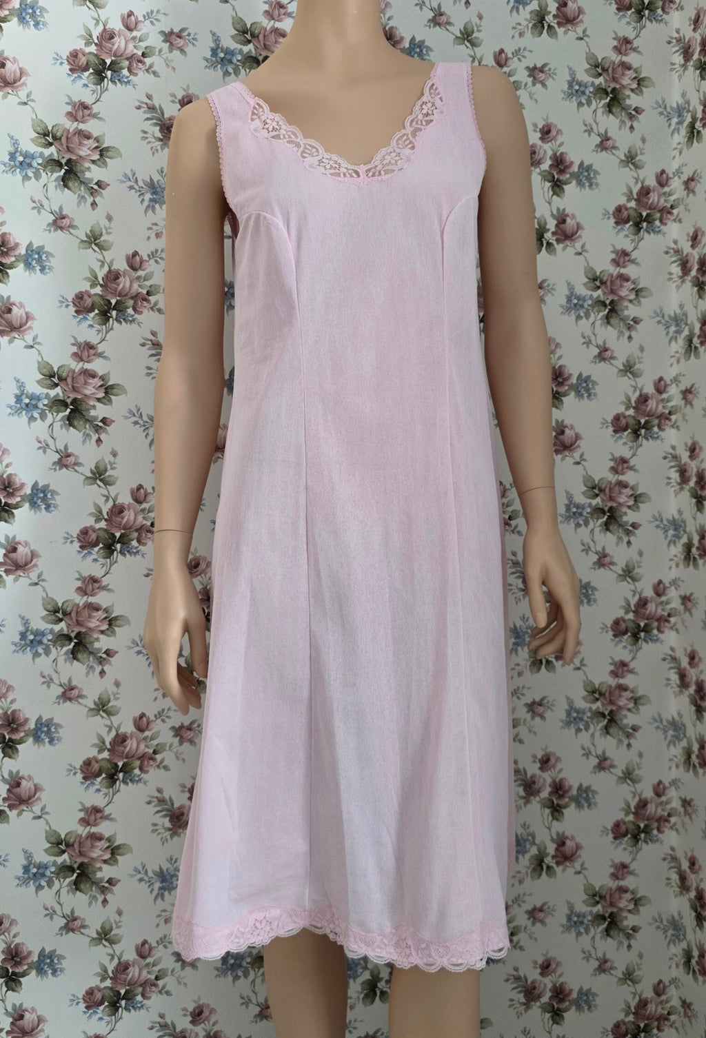 Pink long nightgown from the 70s-80s, size 38-40