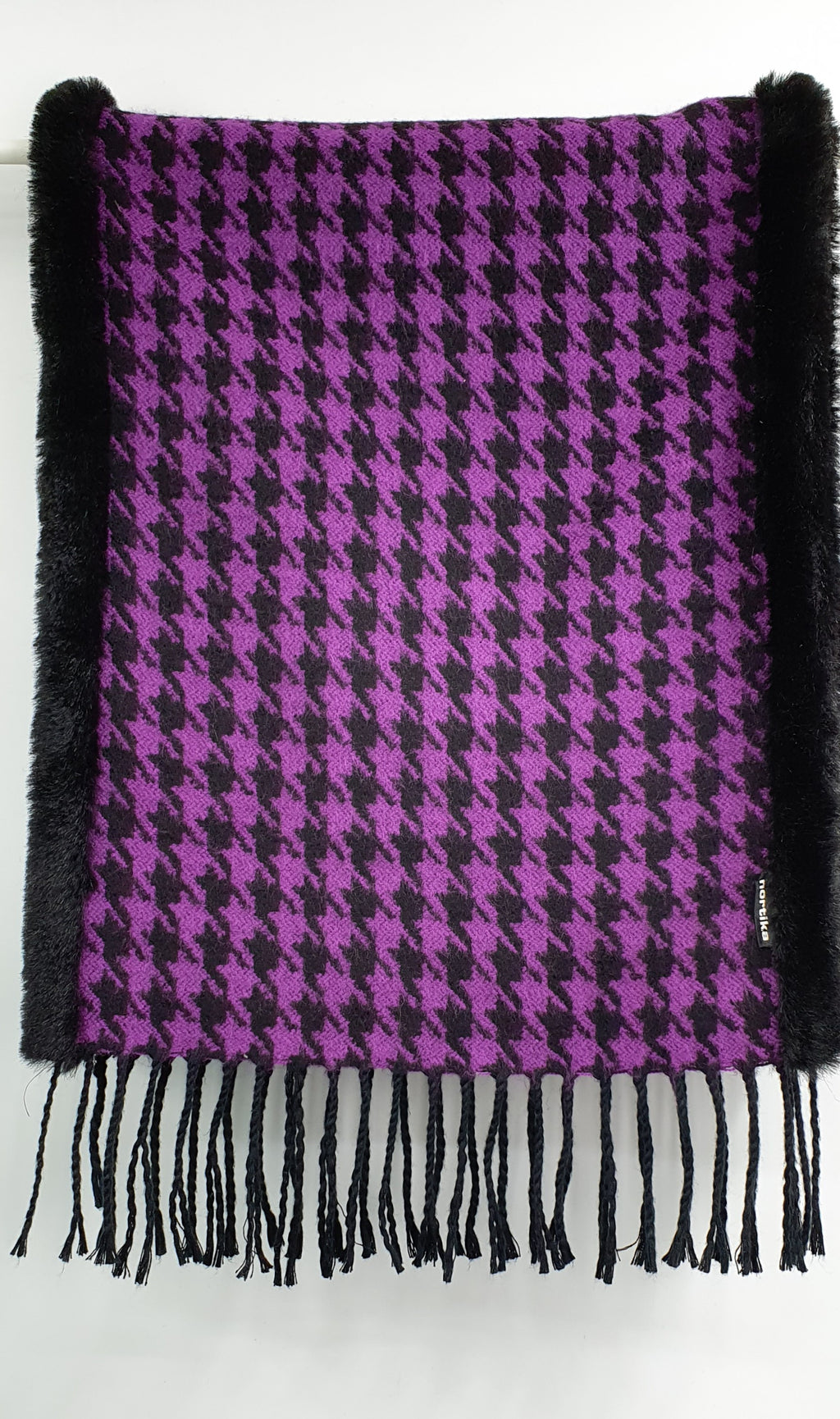 Nortika, houndstooth patterned wool scarf, size 30x160cm