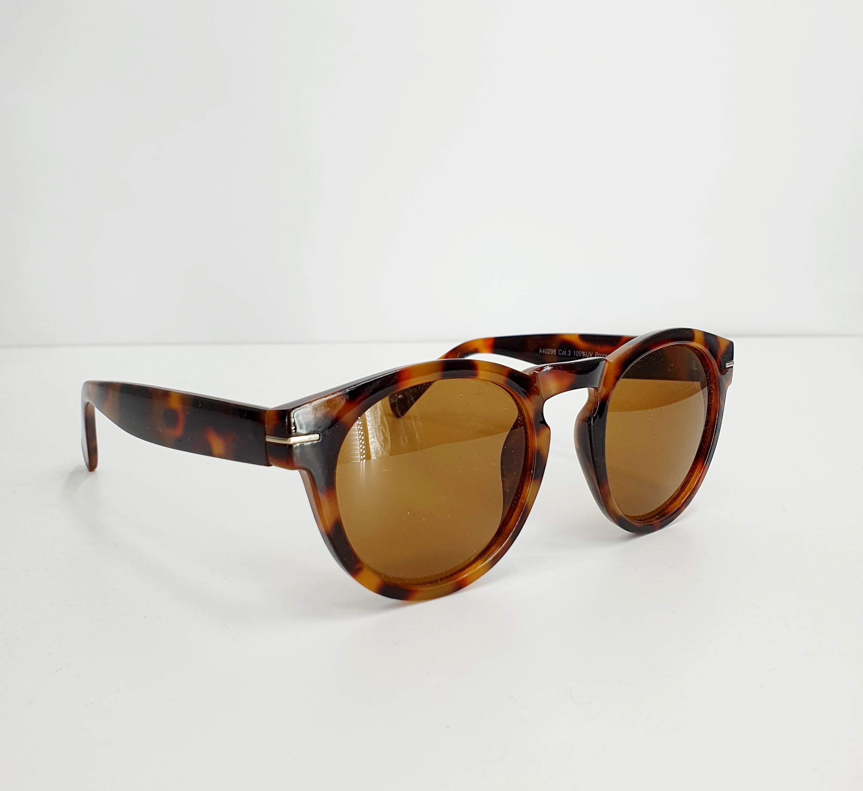 Amber sunglasses, UV protection