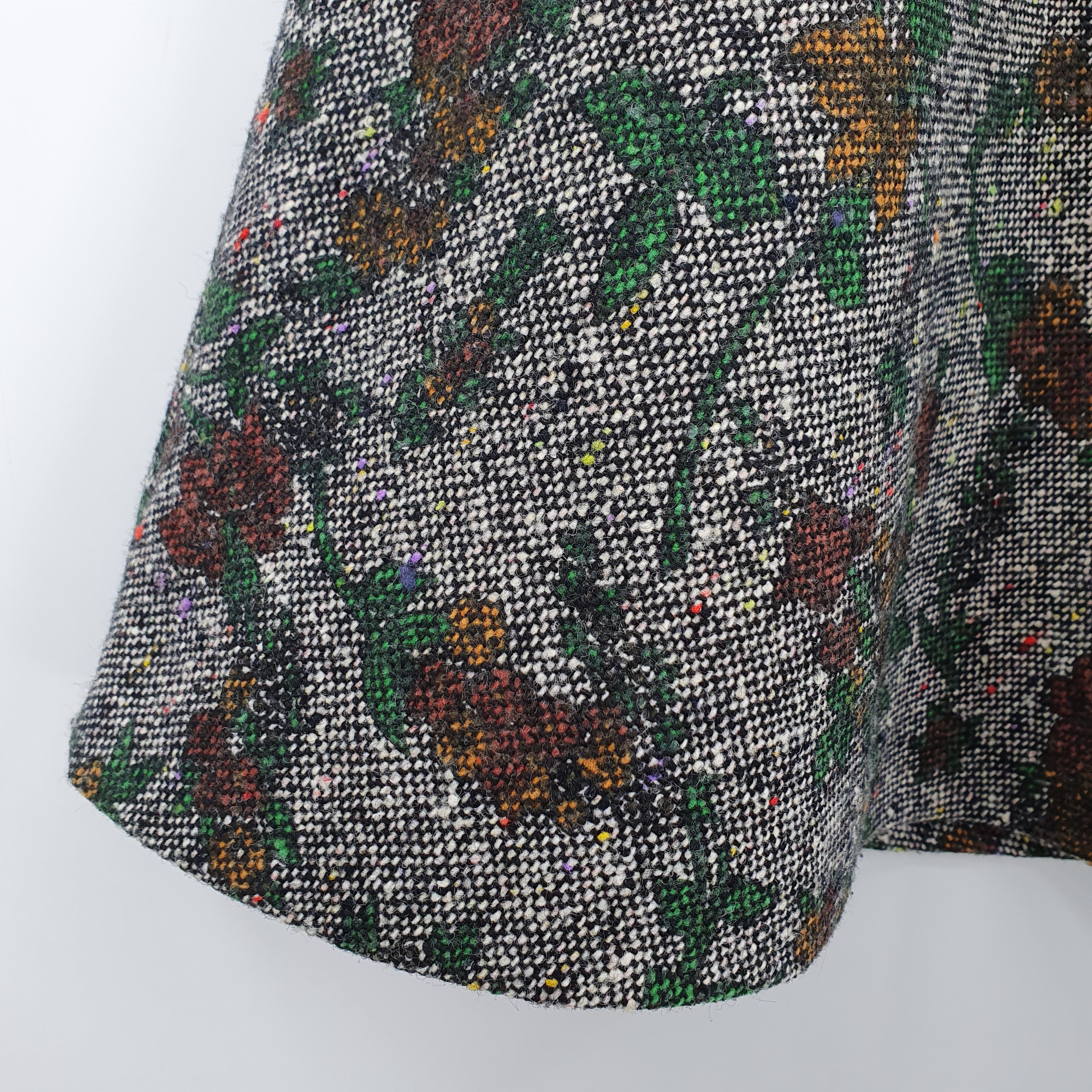 Floral patterned wool blend skirt, 60s, waist 70cm, size 36