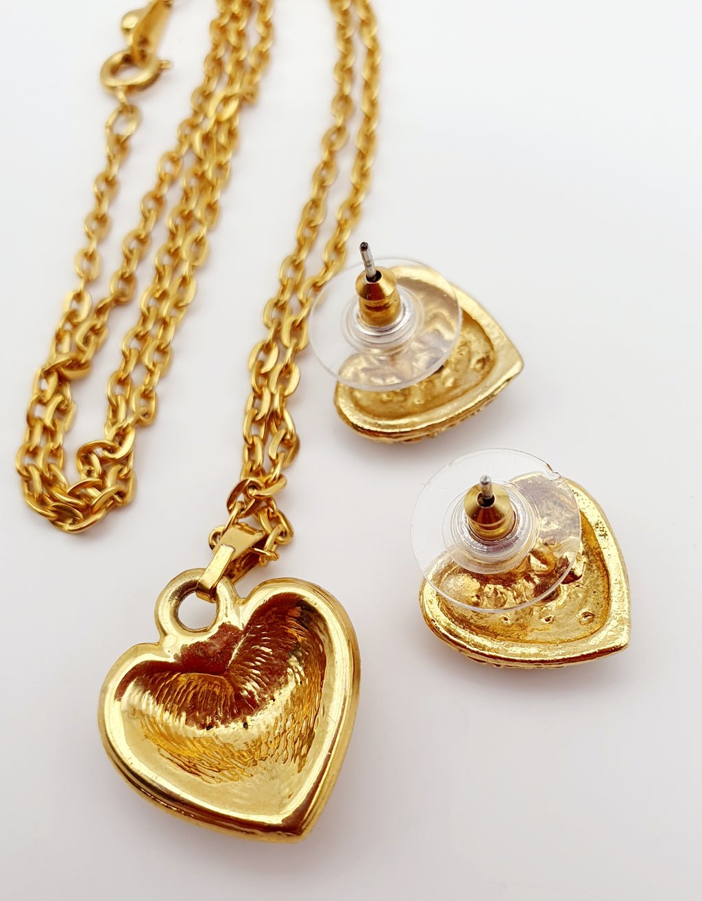 Jewelry set, gold-colored heart earrings and necklace