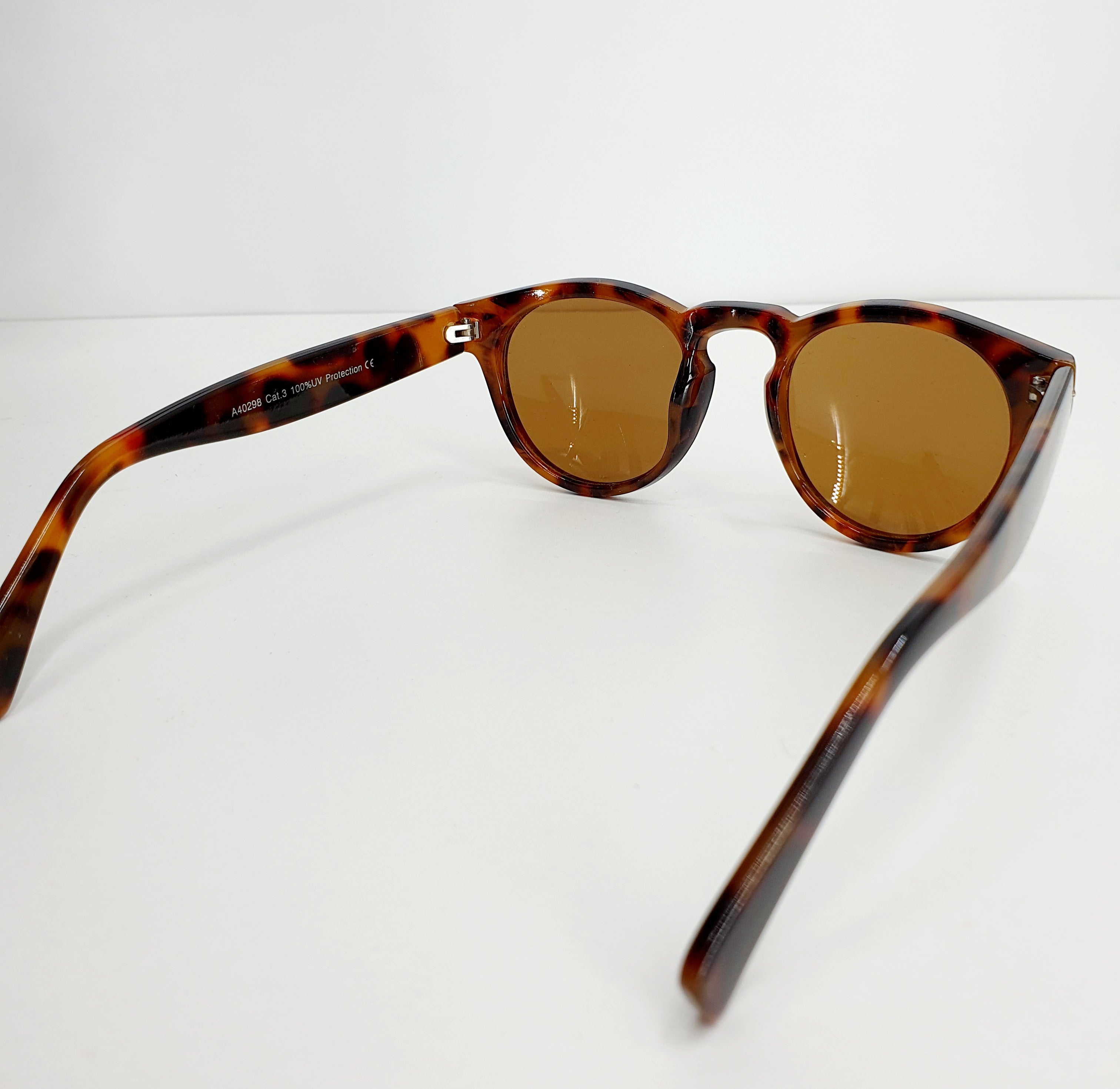 Amber sunglasses, UV protection