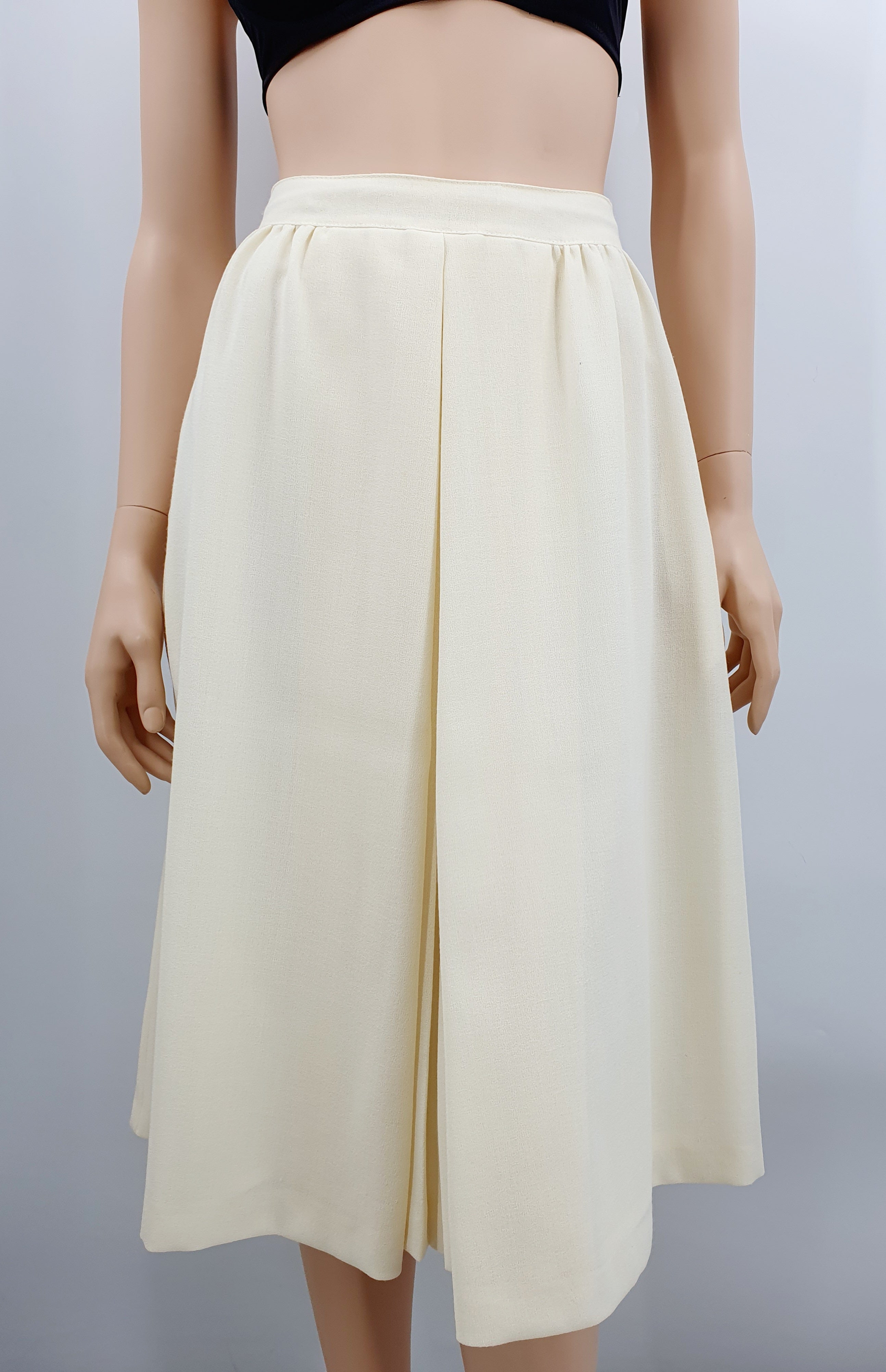 Modelia, off-white party outfit from the 70s-80s, size 34-36