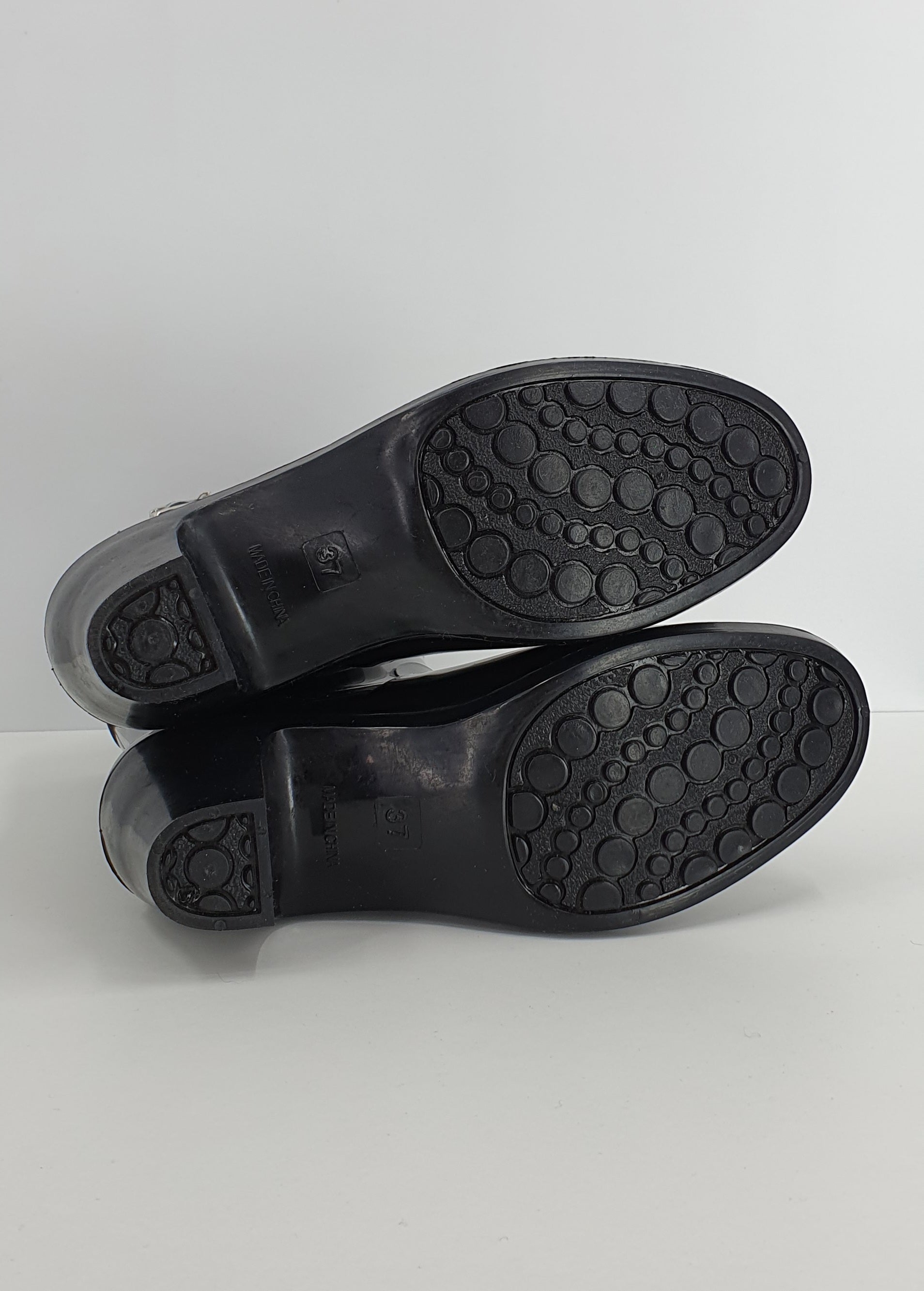 Women's rubber boots with heels, size 37