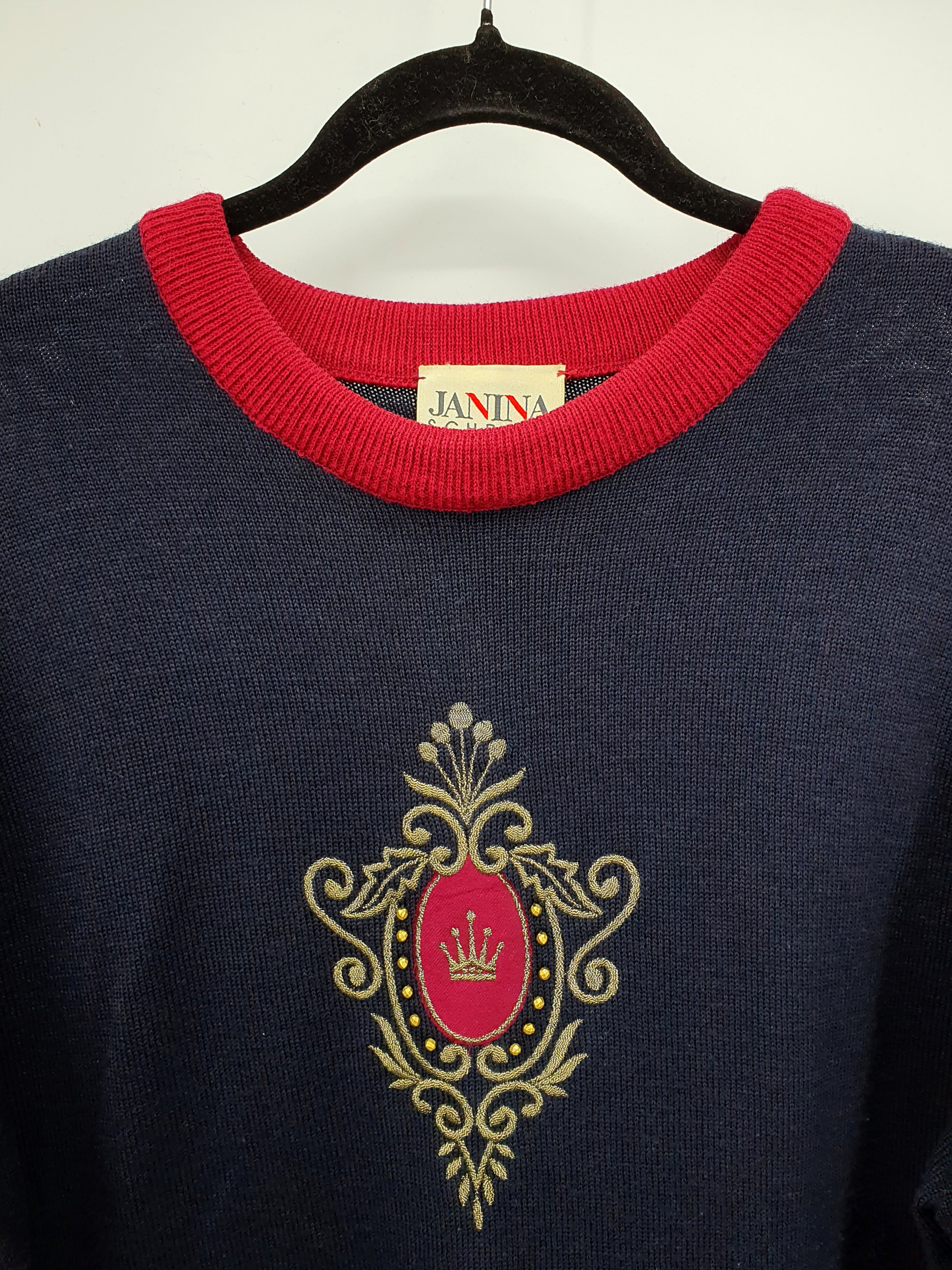 Janina Schreck, dark blue sweater from the 80s-90s, size 42-44