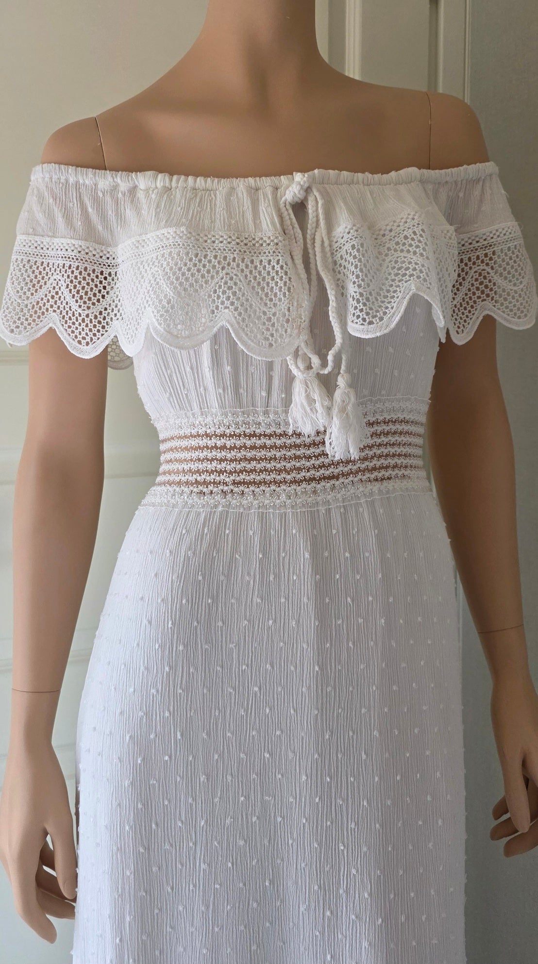 White summer dress from the 80s-90s, size 34-36-(38)