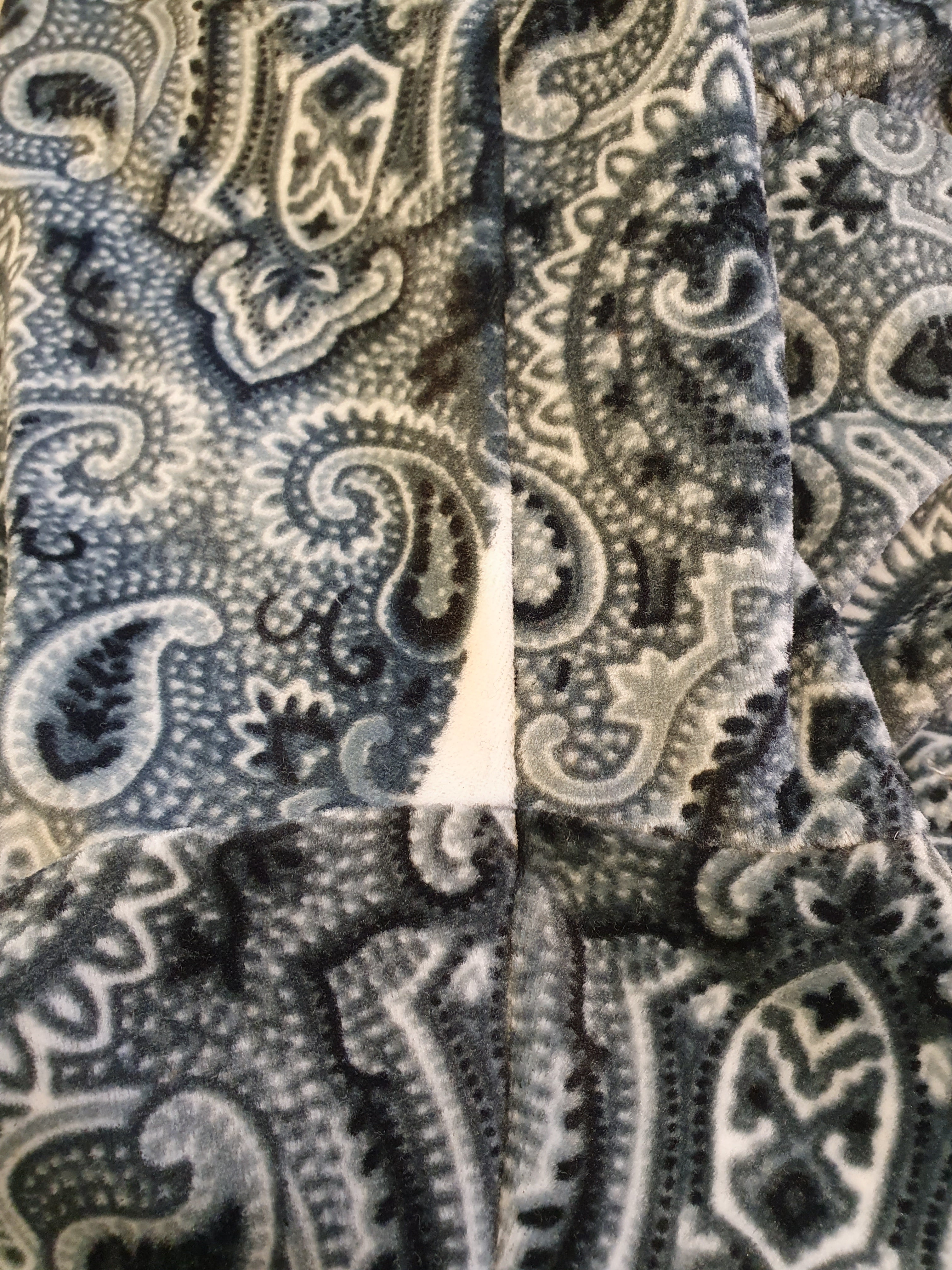 Only, paisley patterned Y2K stretch velvet blouse, size 38(40)