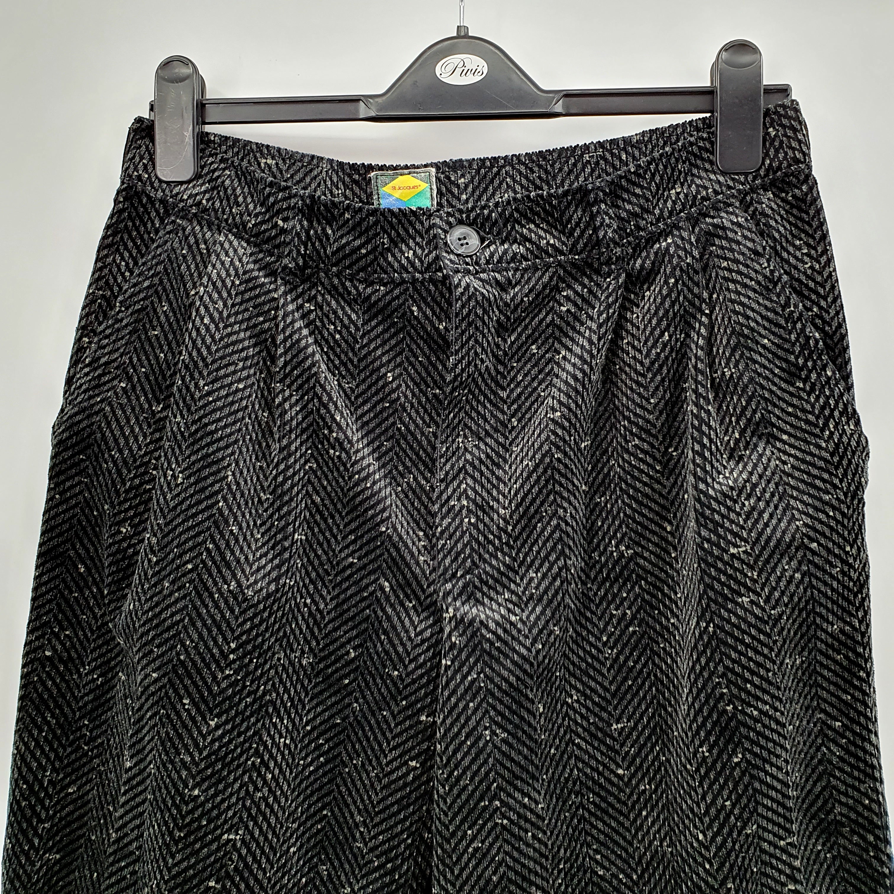 St.Jacques, black unisex corduroy trousers from the 80s, belts approx. 80cm