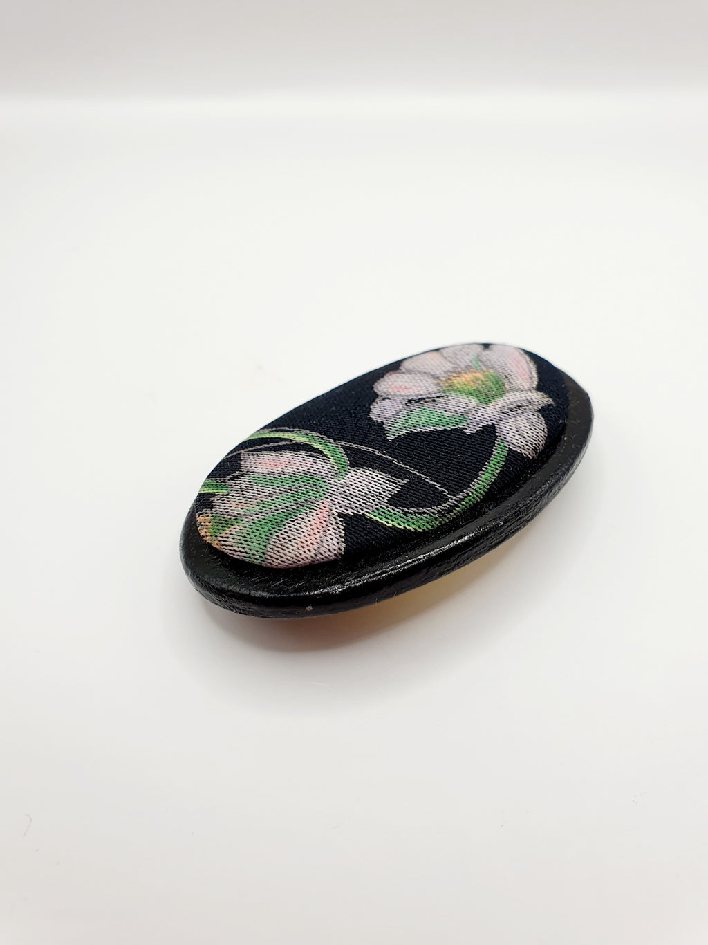 Black oval brooch from the 80s | Finnish handicraft