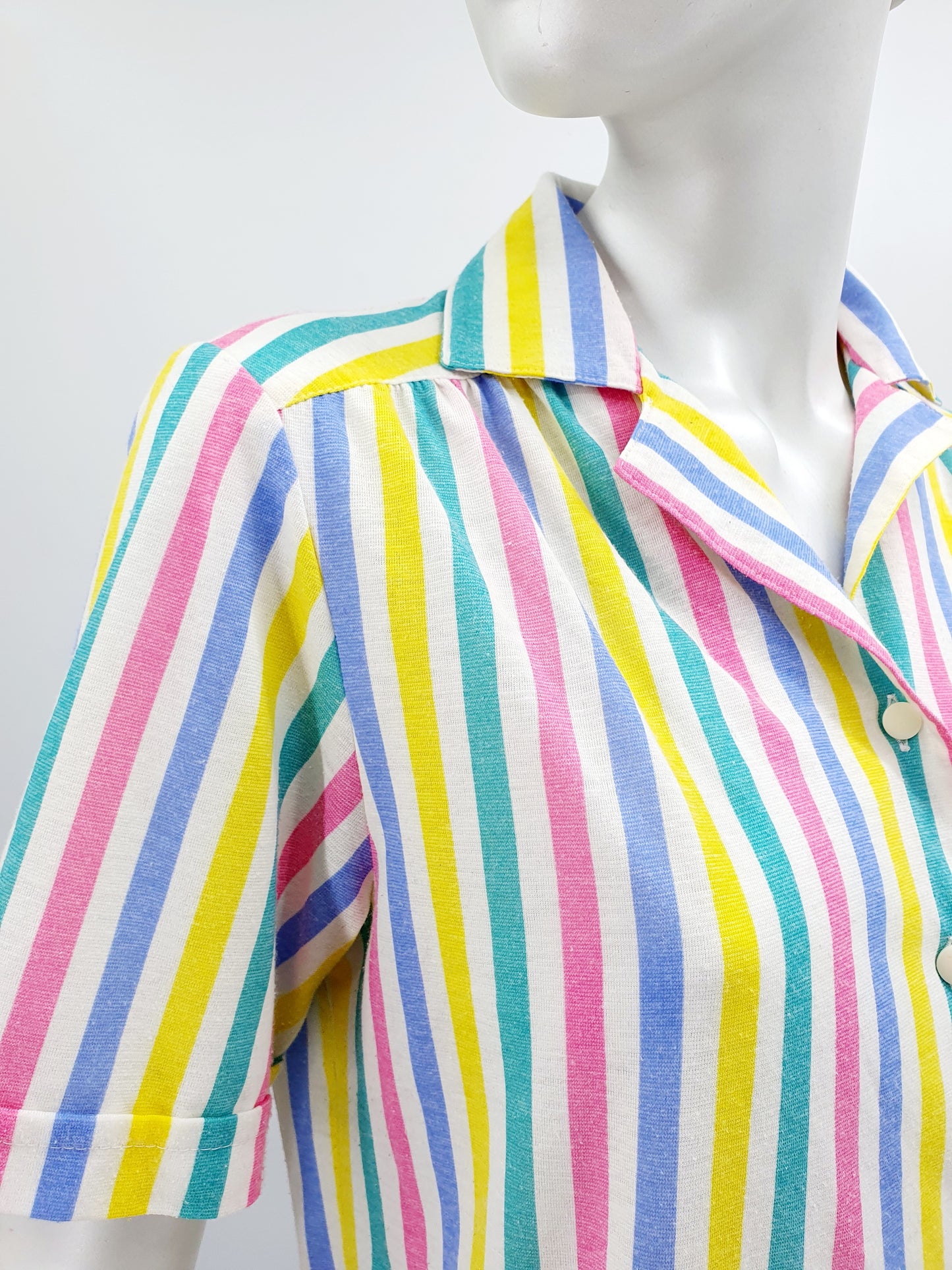 FinnKarelia, short-sleeved striped shirt from the 70s, size 38