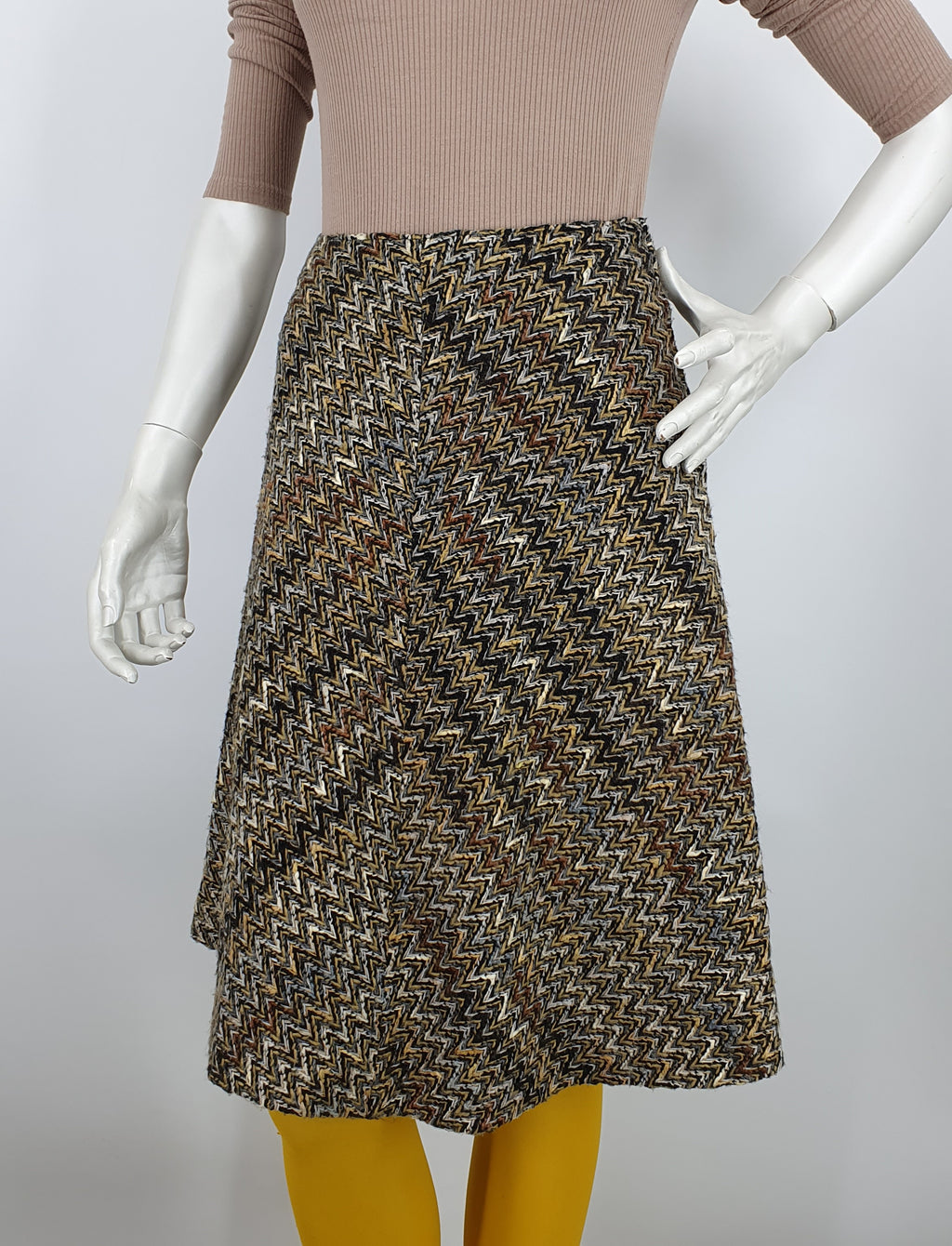 Leona, A-line wool blend skirt from the 70s, waist 68cm, size 34(36)