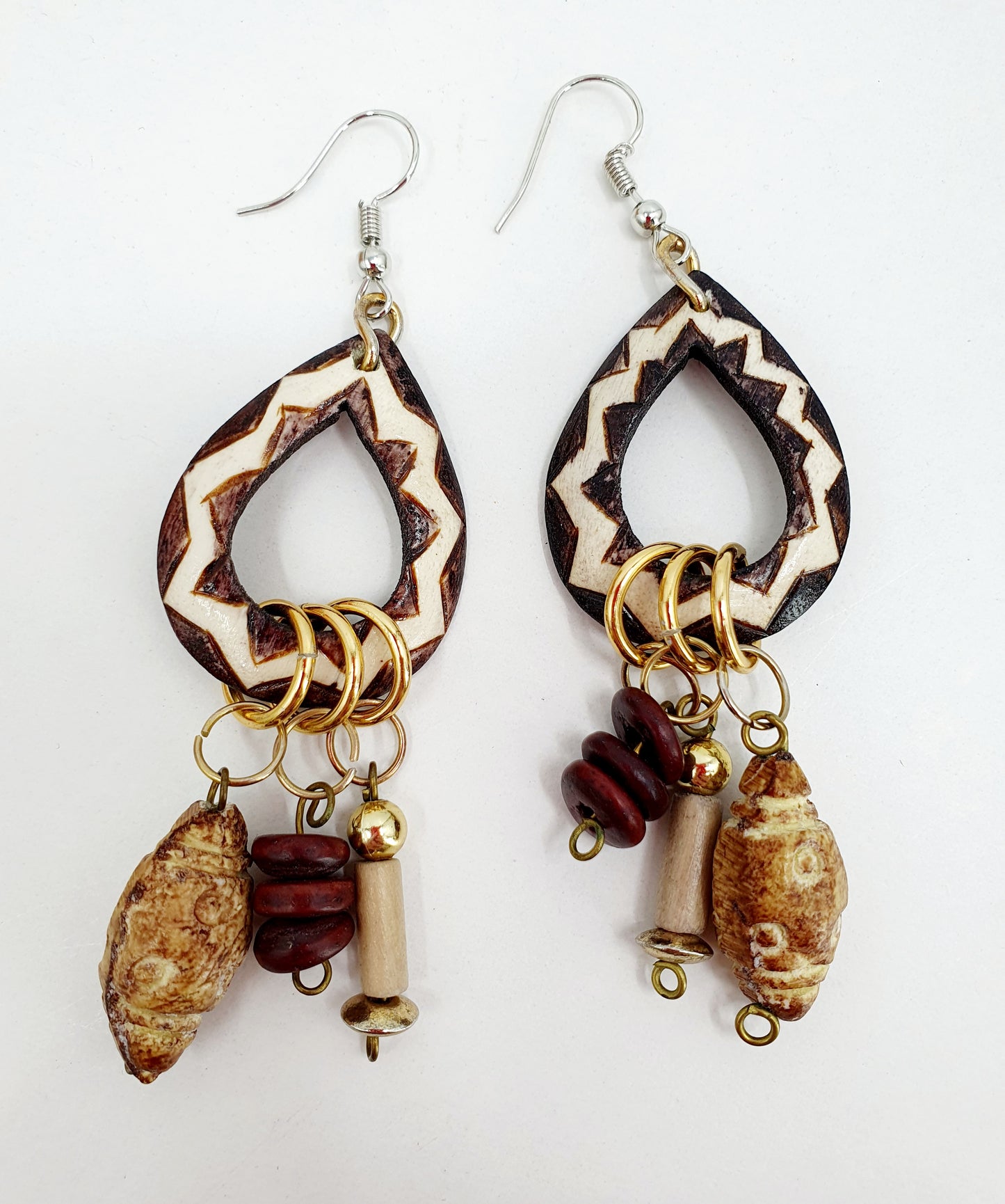 Boho style earrings, color brown/light