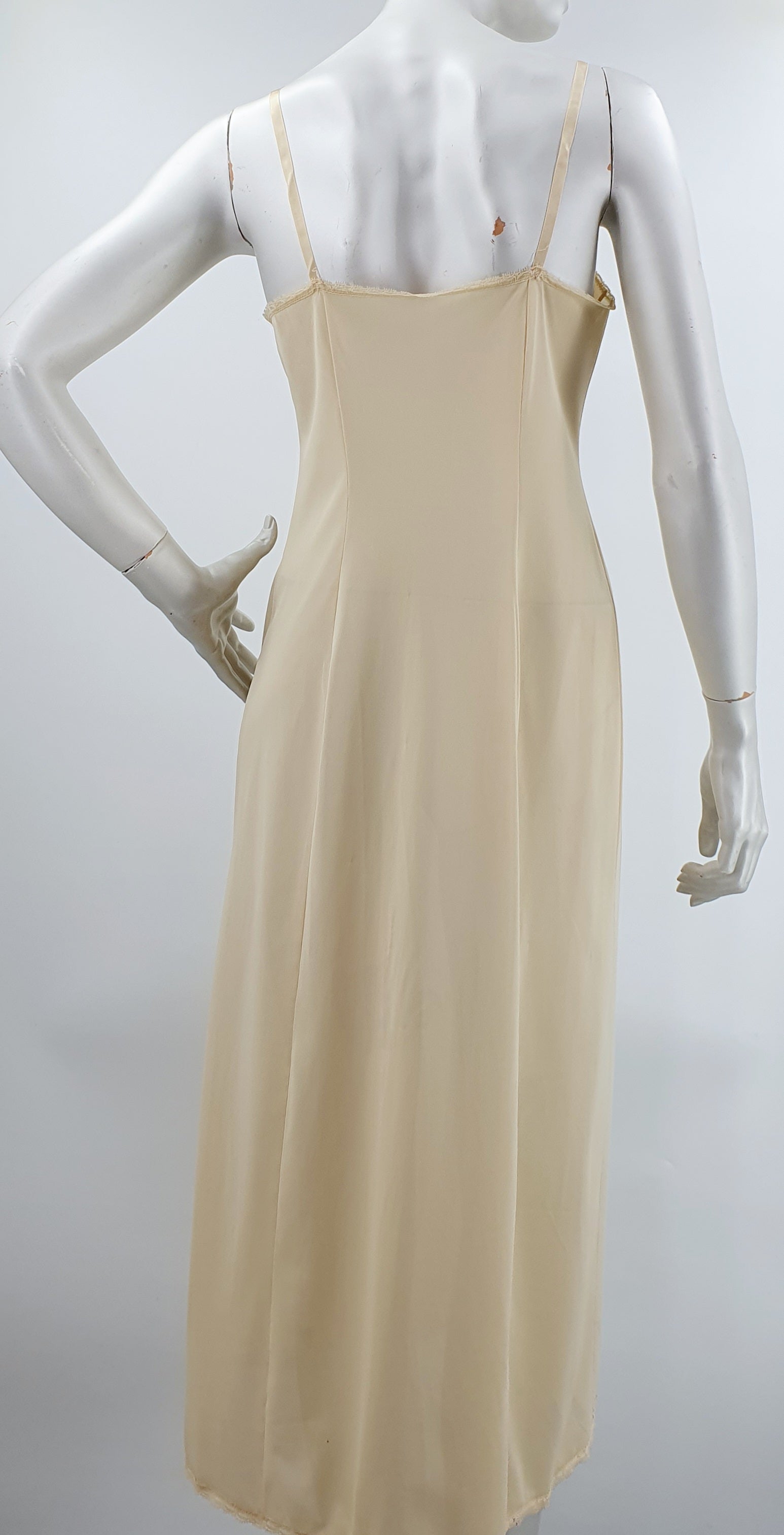 Vanity Fair, nude lingerie from the 70s-80s, size 36-38