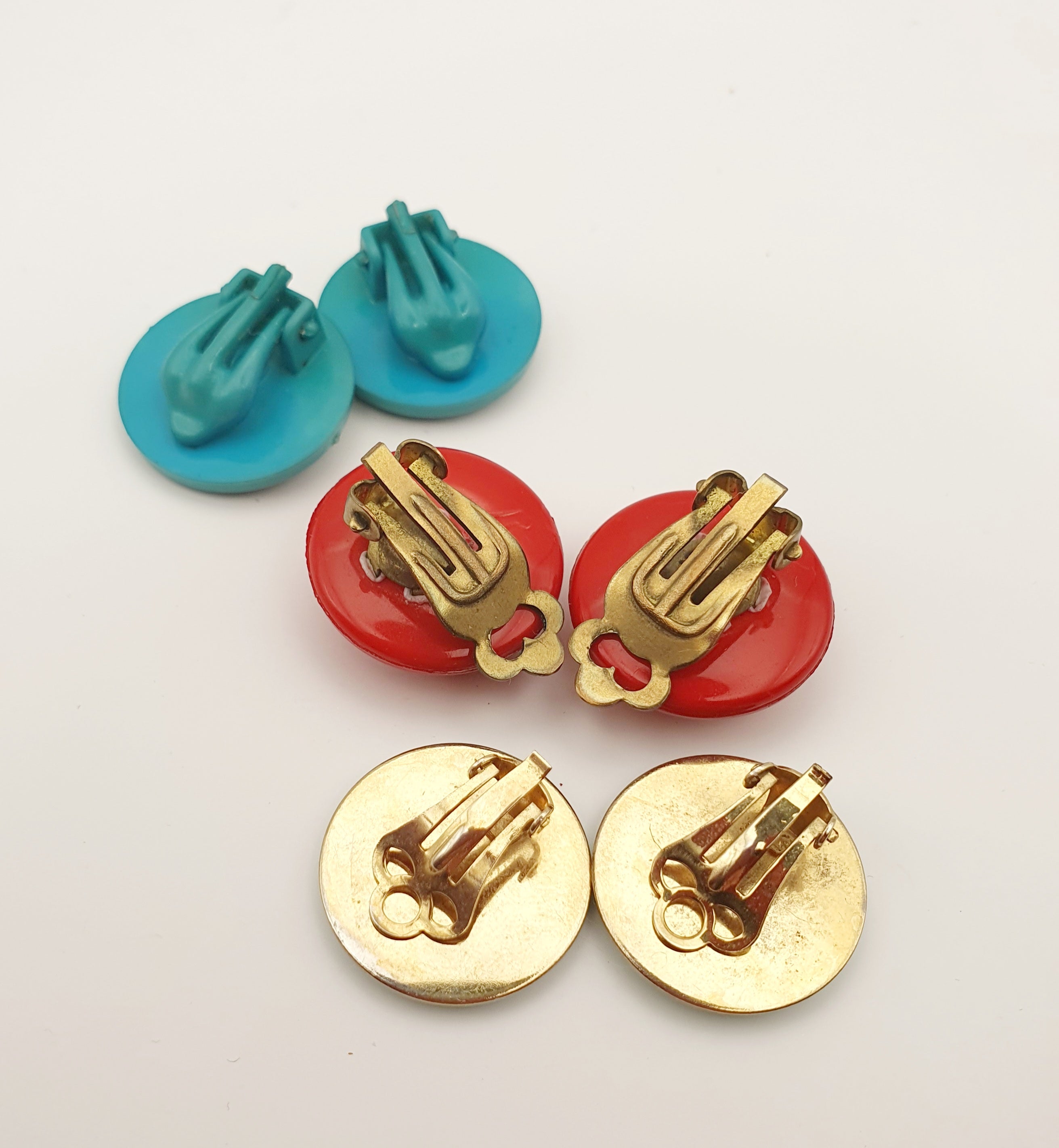 Clip-on earrings from the 80s, red/mint green/turquoise
