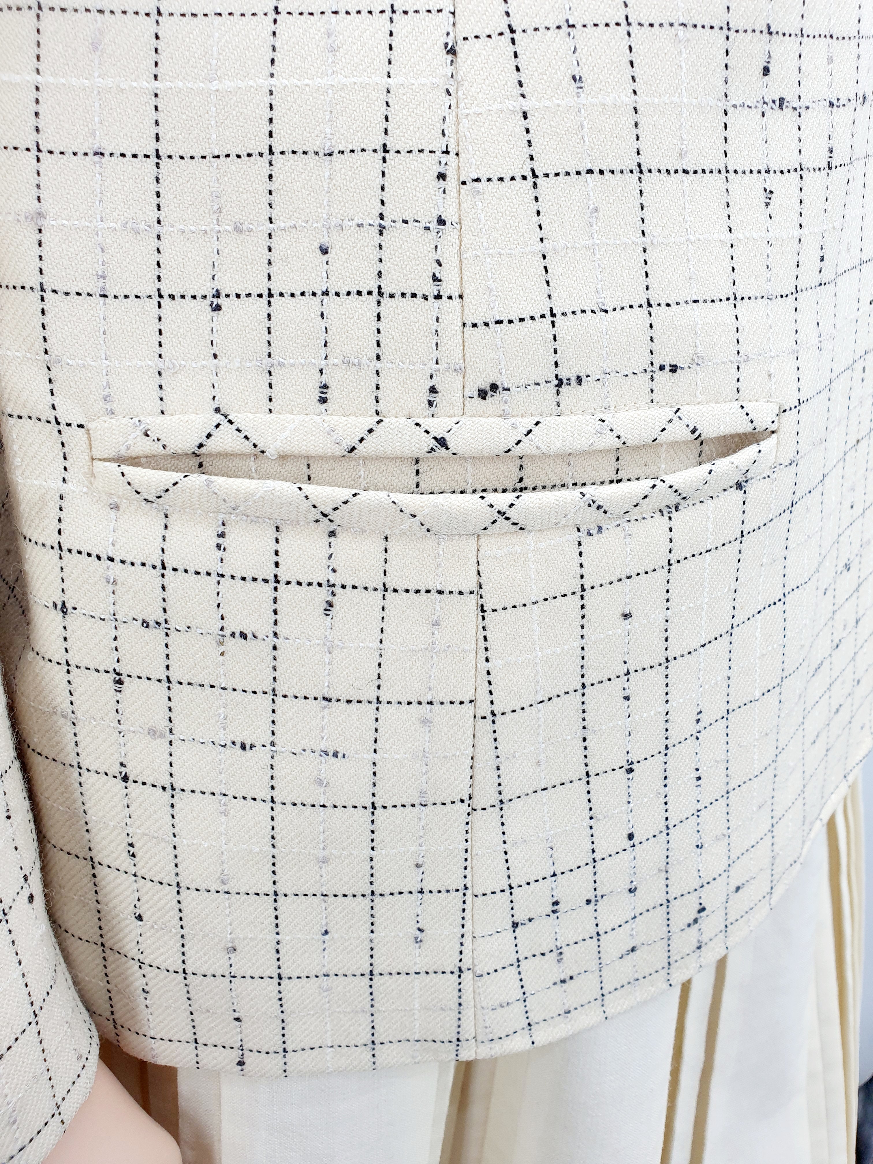 Salonne, women's off-white wool blazer from the 70s-80s, size 38