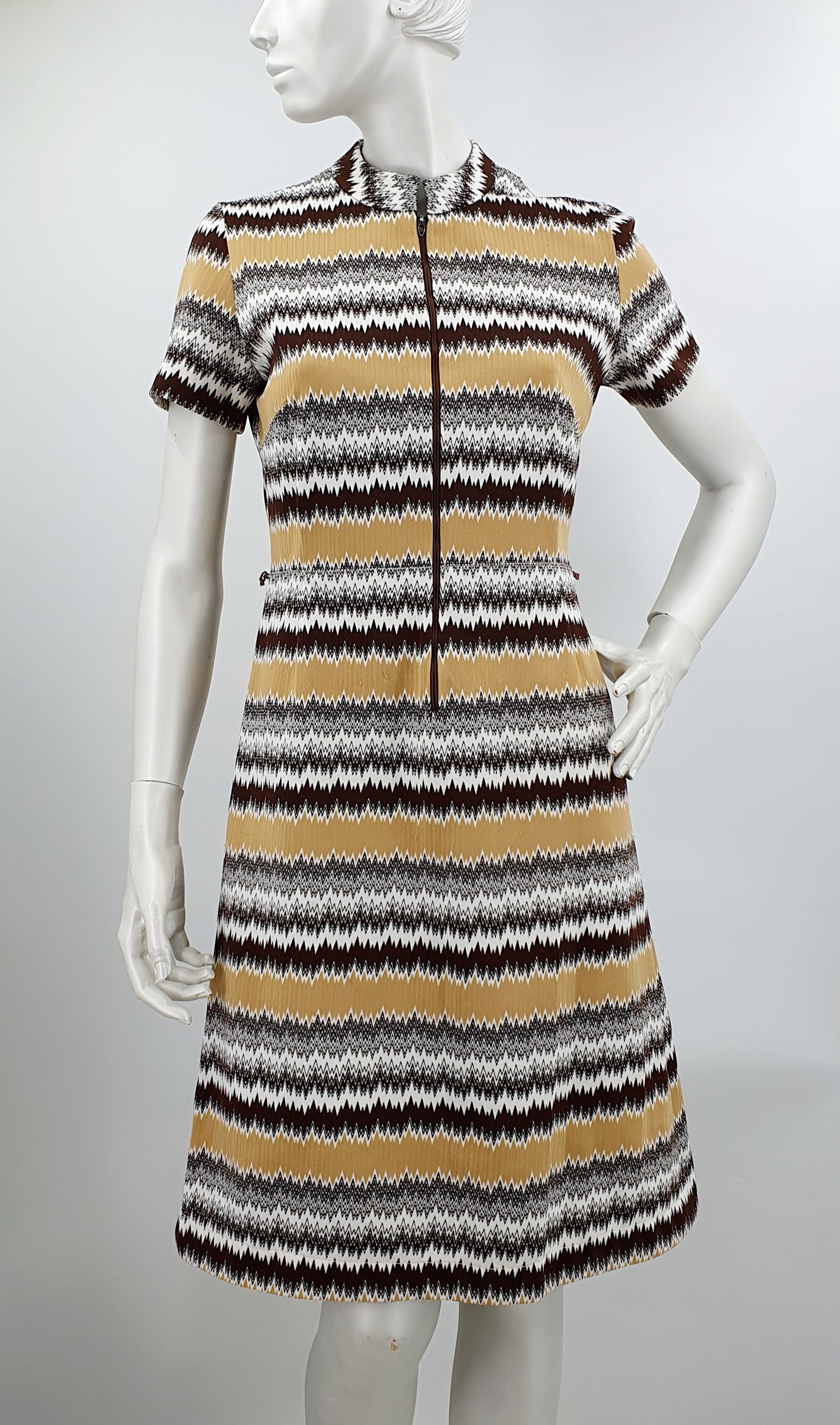 Parkshire, vintage dress with sawtooth pattern from the 70s, size 36-38