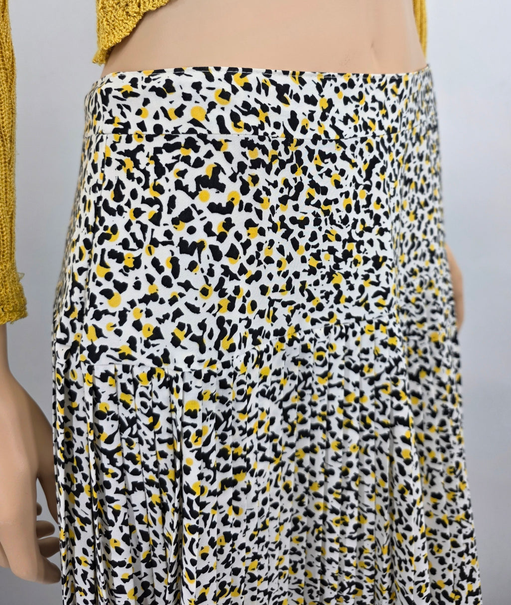 Salonne, three-color pleated skirt from the 90s, waist 74cm, size 36/38