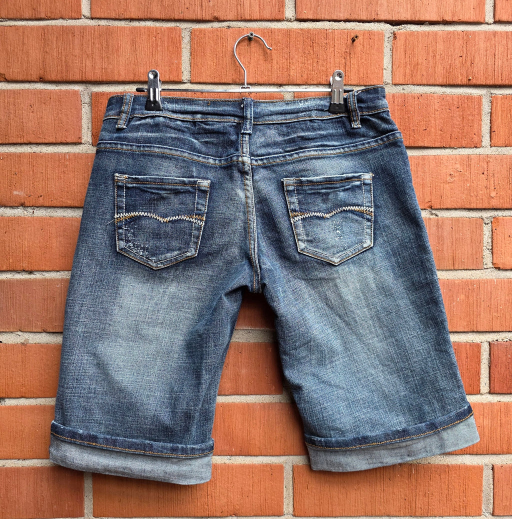 Broadway, low-waisted Y2K denim shorts, size 36-38
