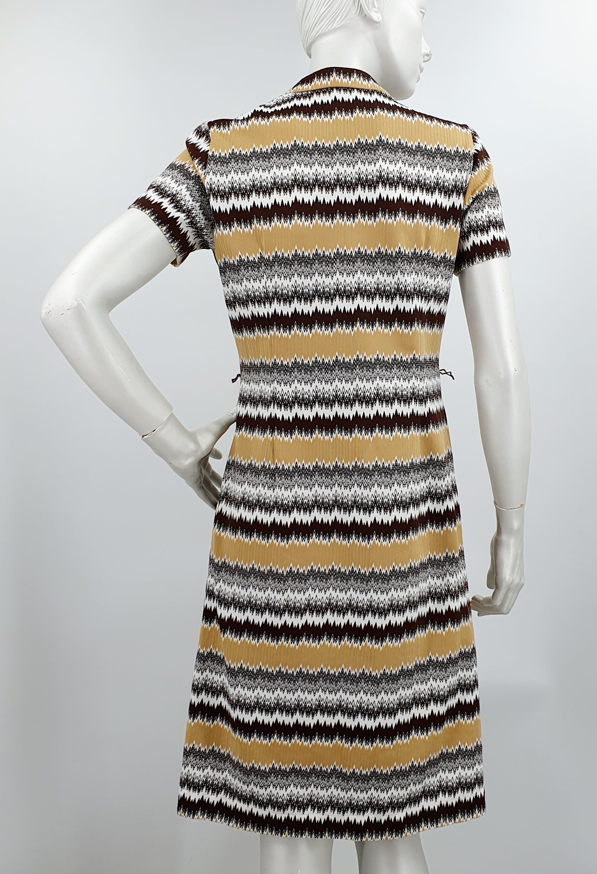 Parkshire, vintage dress with sawtooth pattern from the 70s, size 36-38