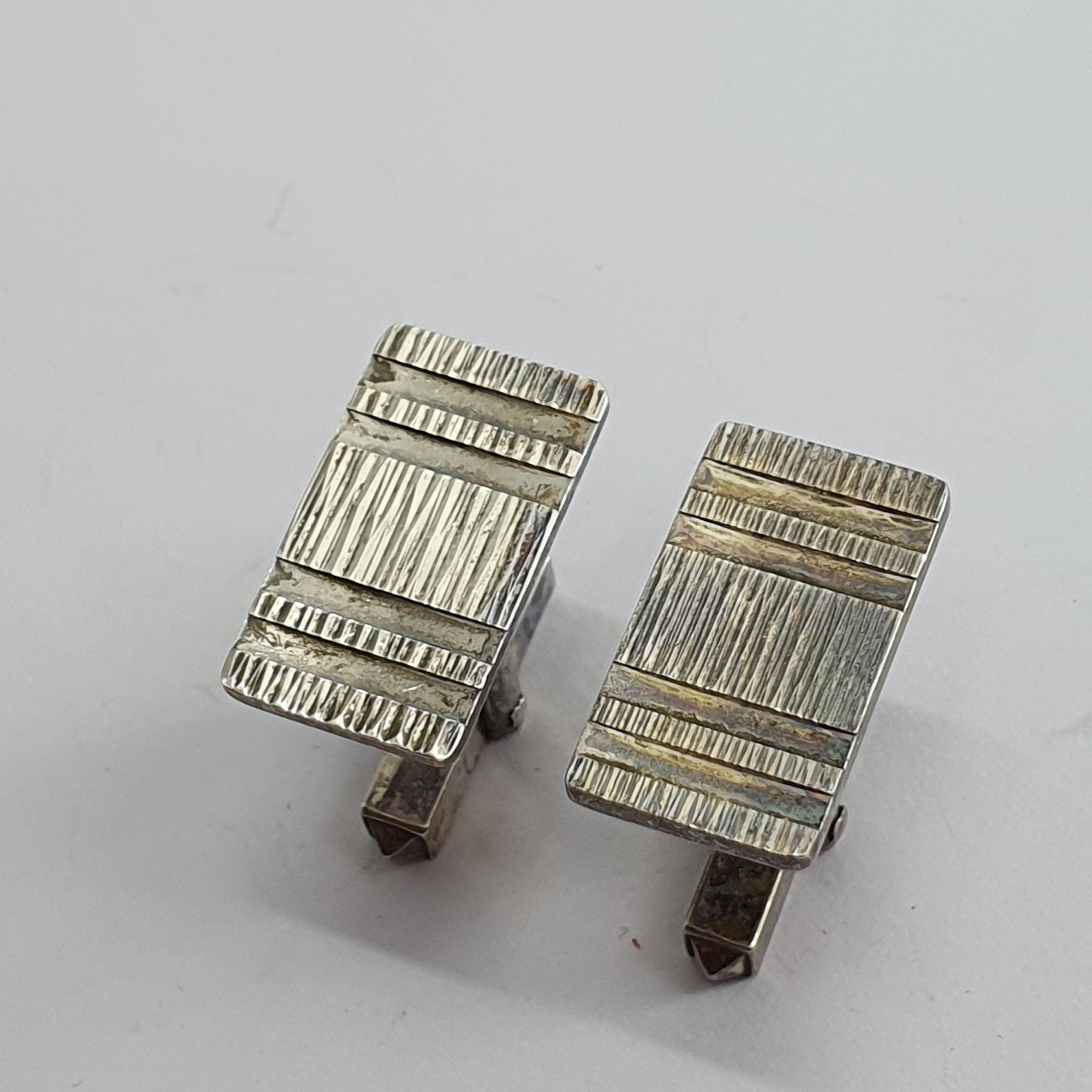 Vintage cufflinks with stripe pattern, Sterling silver