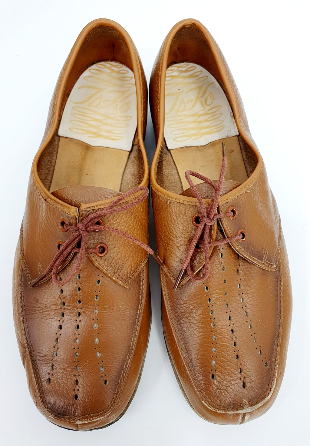 Ruskeat vintage nauhakengät 1950-60-luvulta, kuva päältä