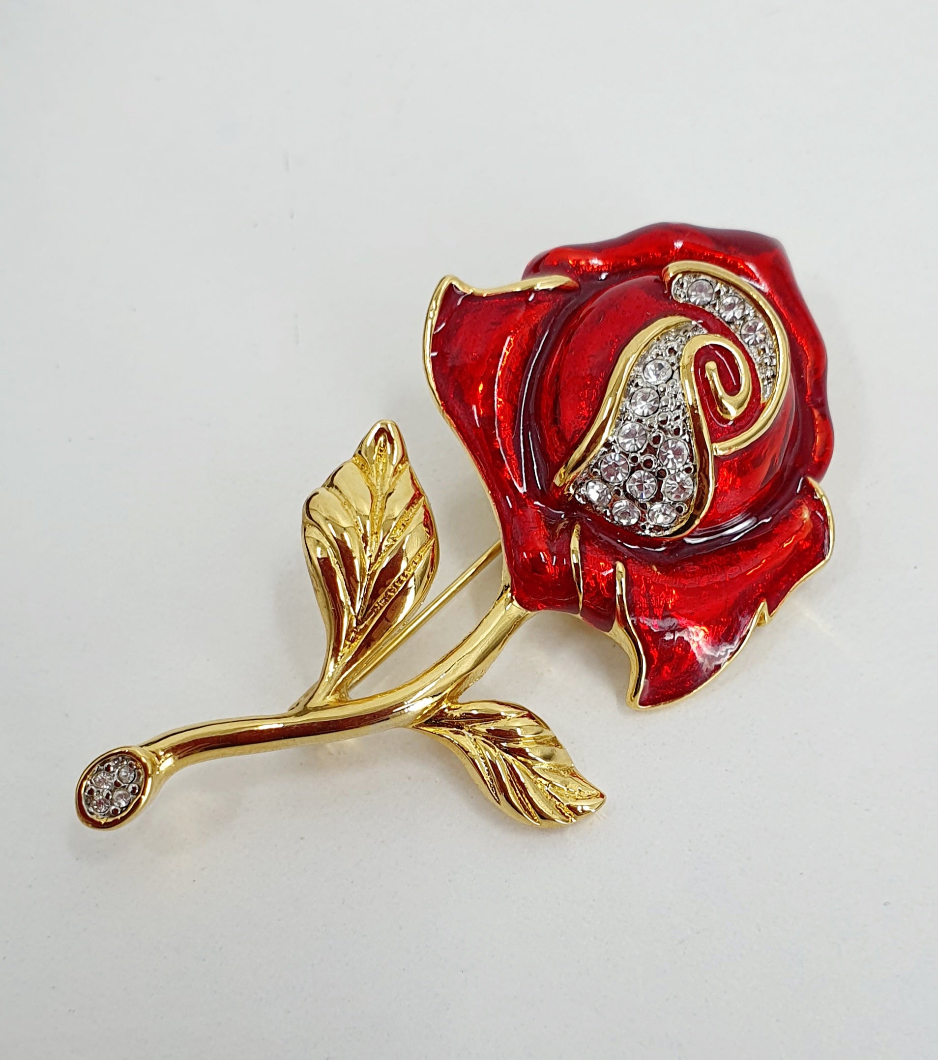 Cabouchon, brooch, red rose