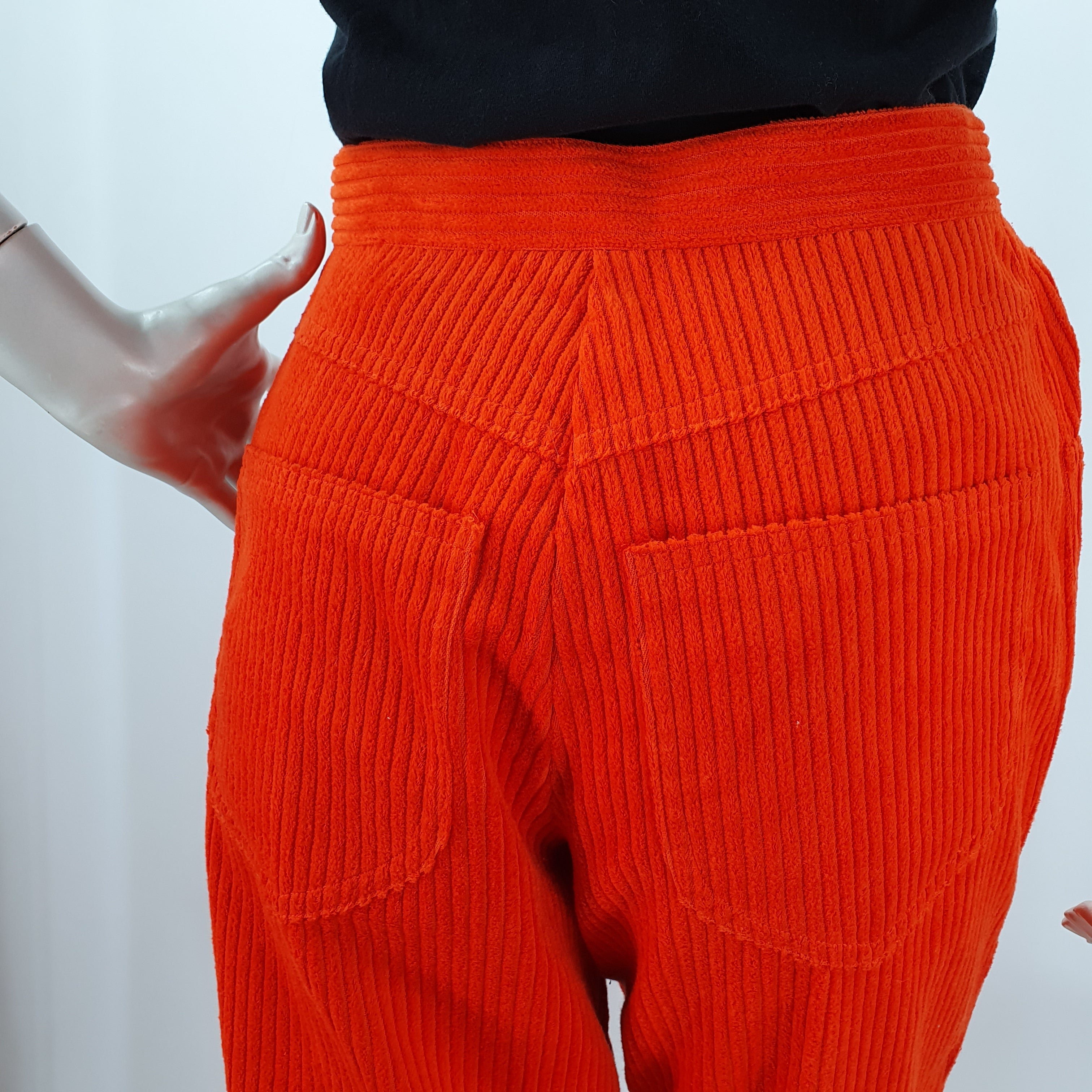 Orange corduroy trousers from the 90s, belt circumference 70cm, size 36
