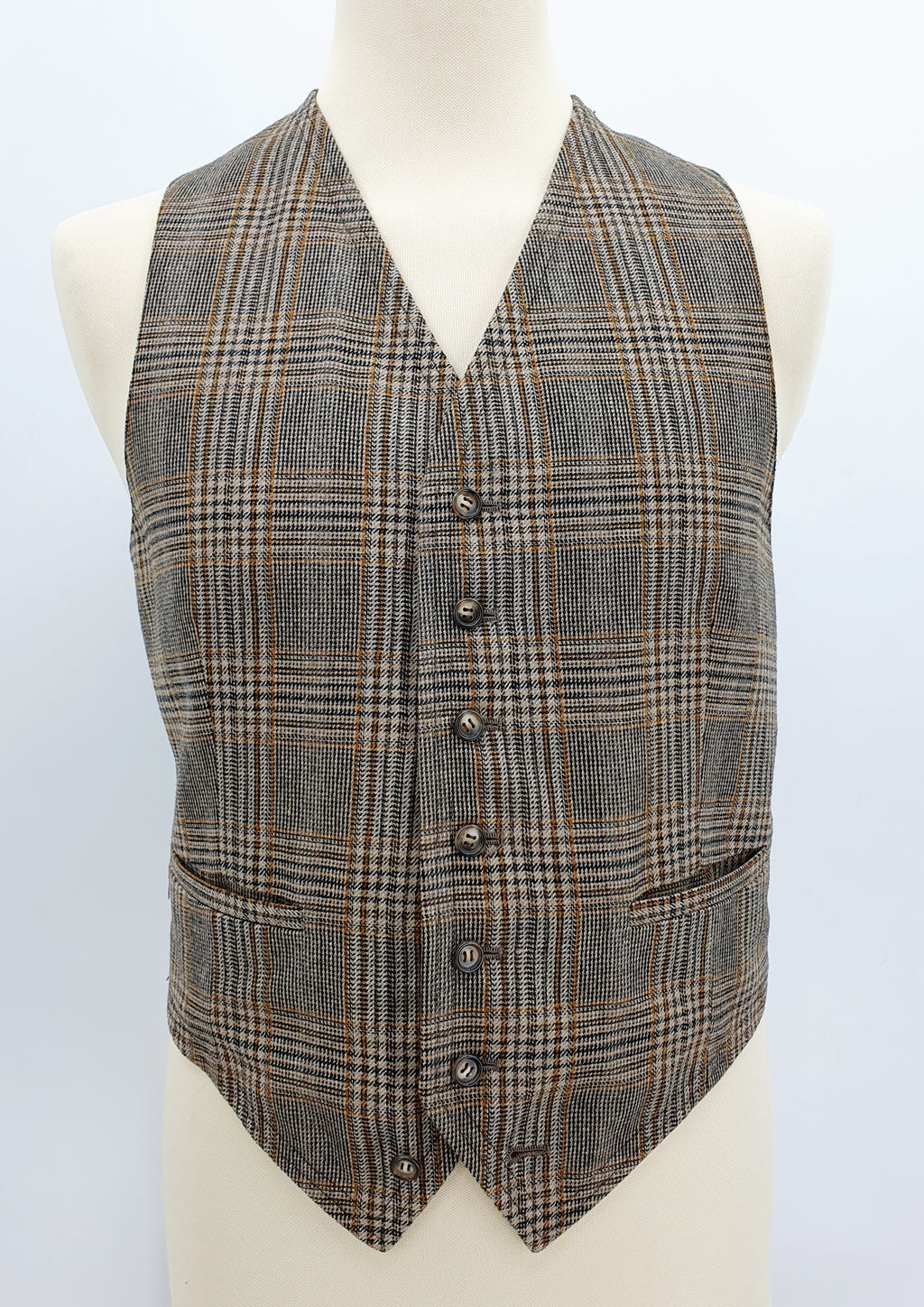 Ruutukuvioinen miesten pukuliivi Vintage 70-luvulta