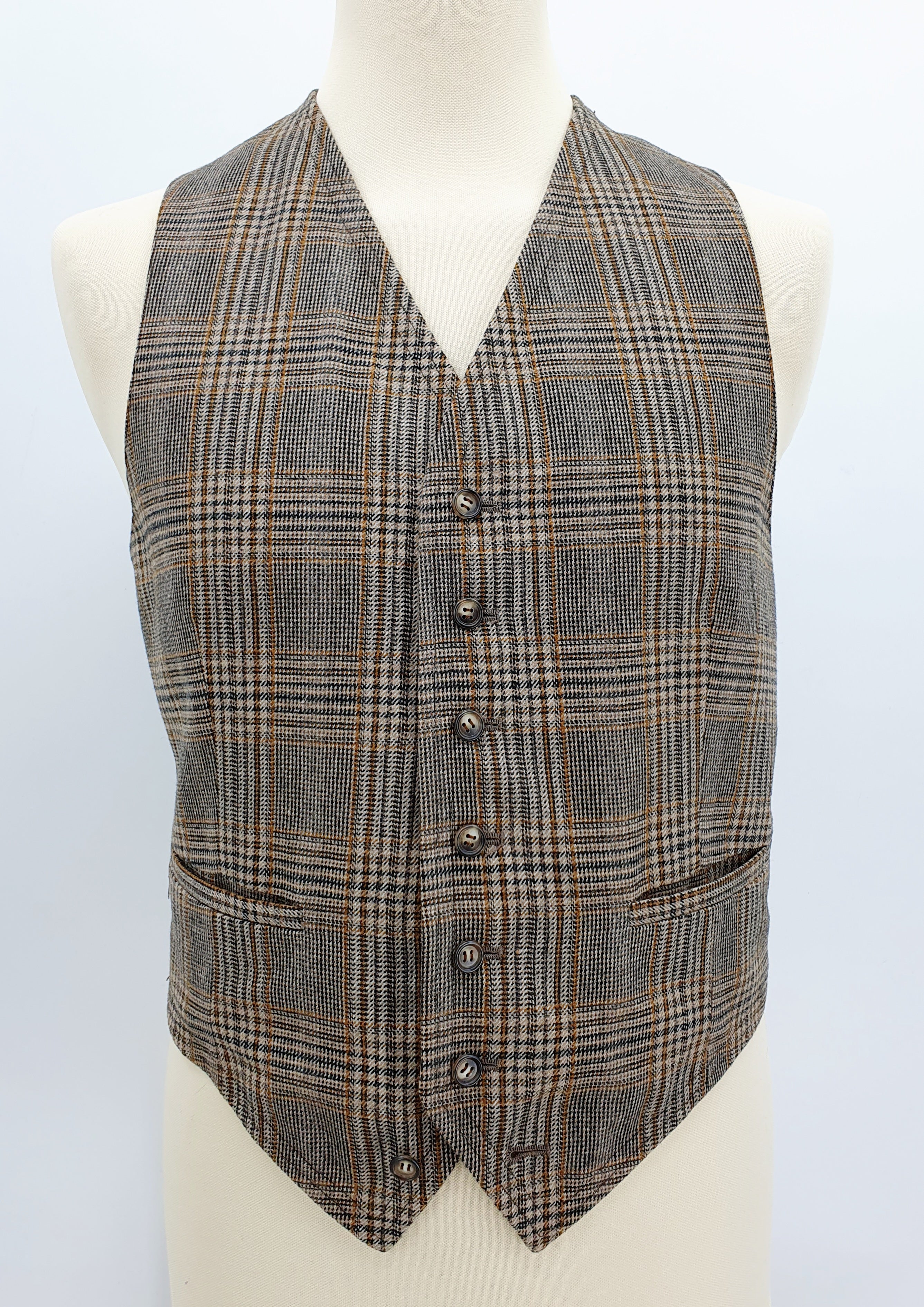 Ruutukuvioinen miesten pukuliivi Vintage 70-luvulta